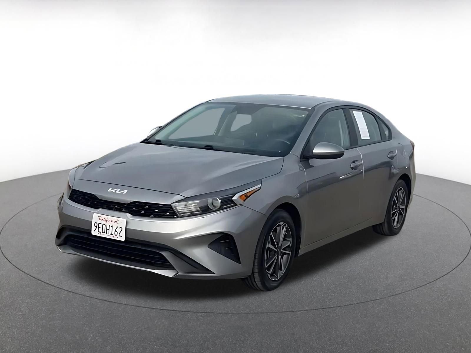 Thumbnail: 2023 Kia Forte - 7
