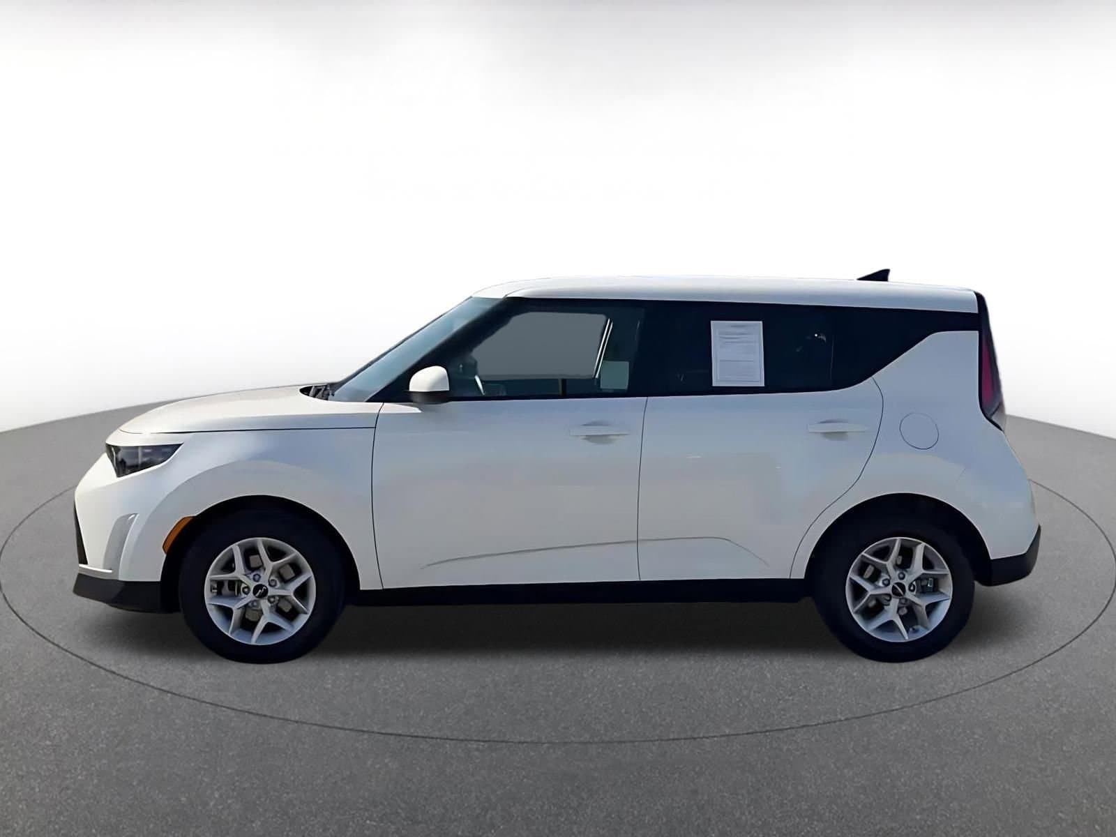 Thumbnail: 2025 Kia Soul - 8
