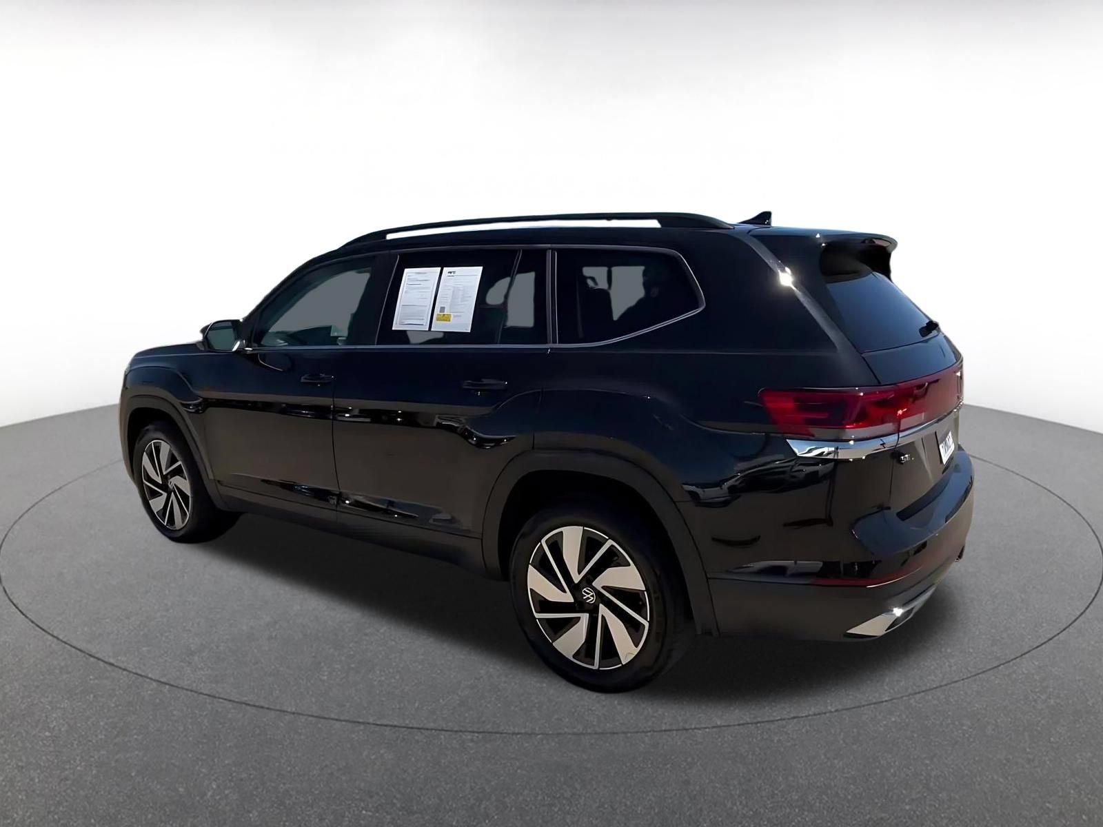 Thumbnail: 2026 Volkswagen Atlas - 10