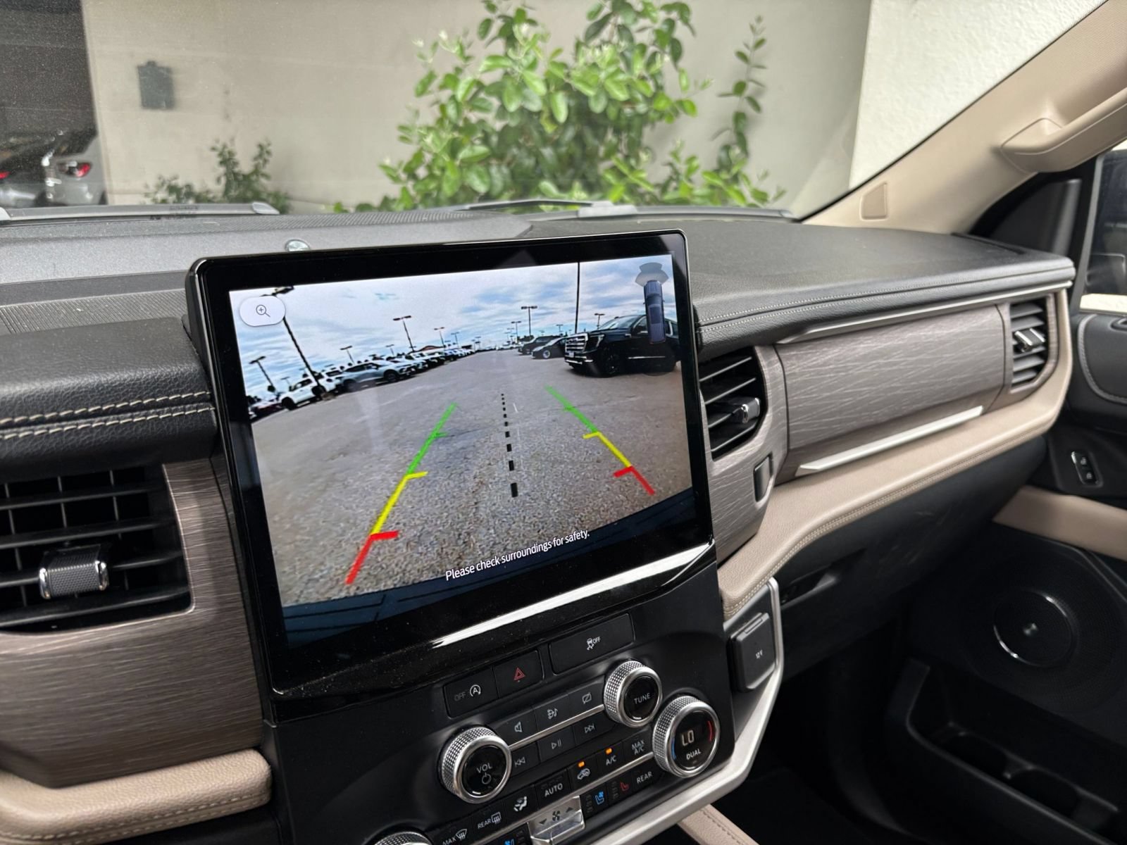 Thumbnail: 2024 Ford Expedition - 27