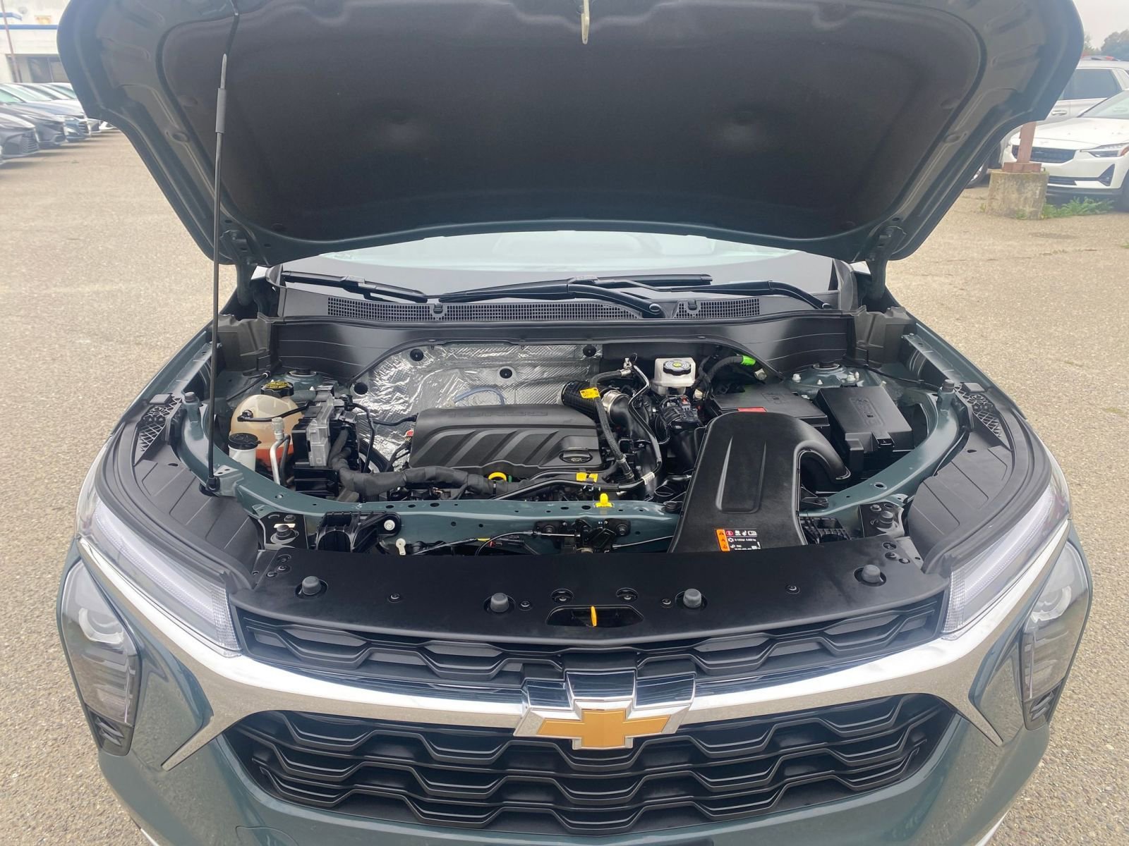 Thumbnail: 2025 Chevrolet Trax - 32