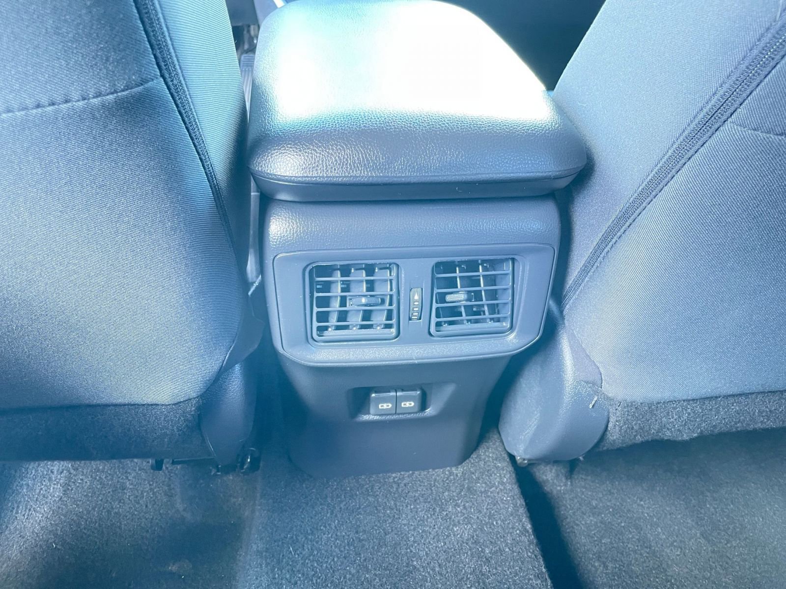 Thumbnail: 2025 Toyota RAV4 - 24