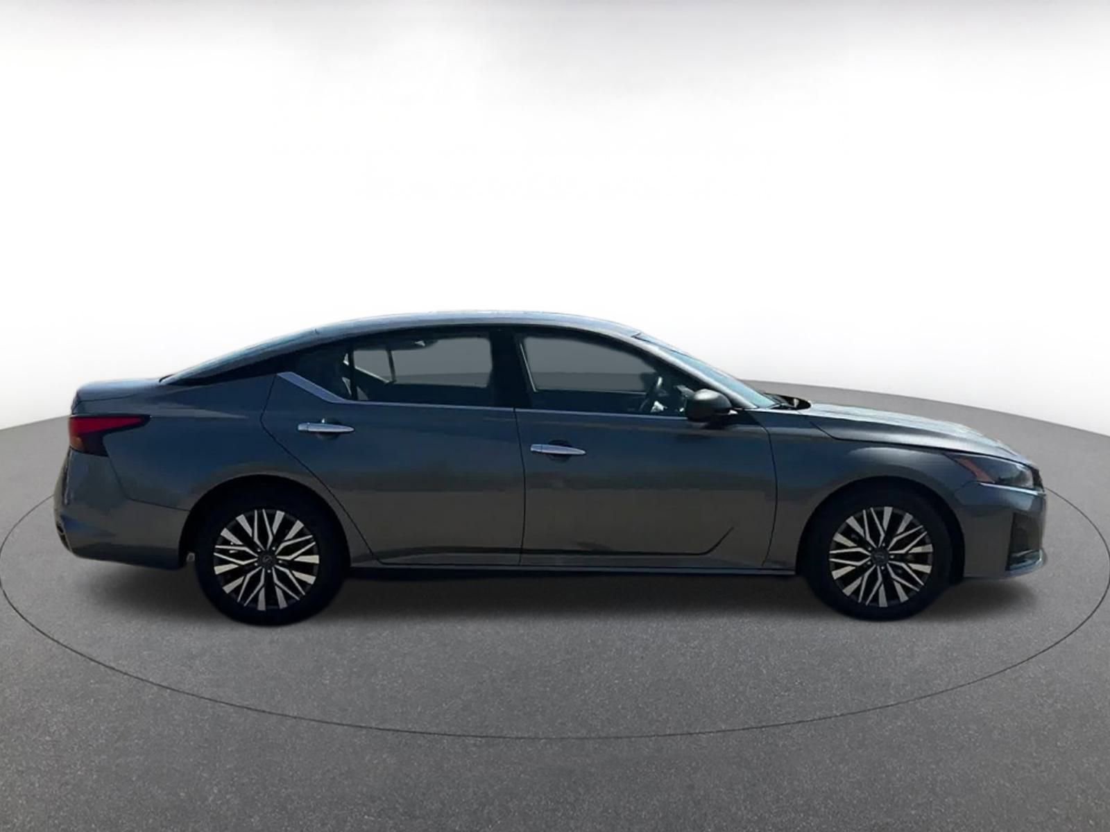 Thumbnail: 2024 Nissan Altima - 16