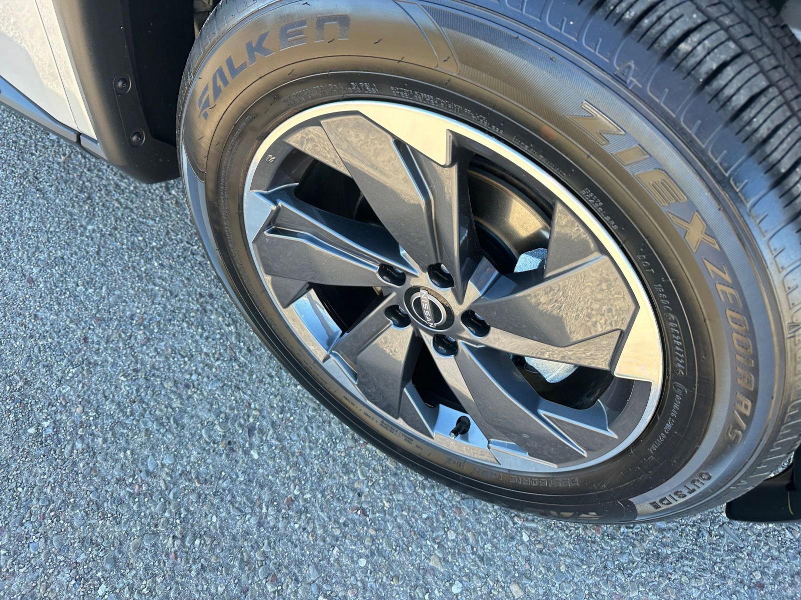 Thumbnail: 2025 Nissan Rogue - 30