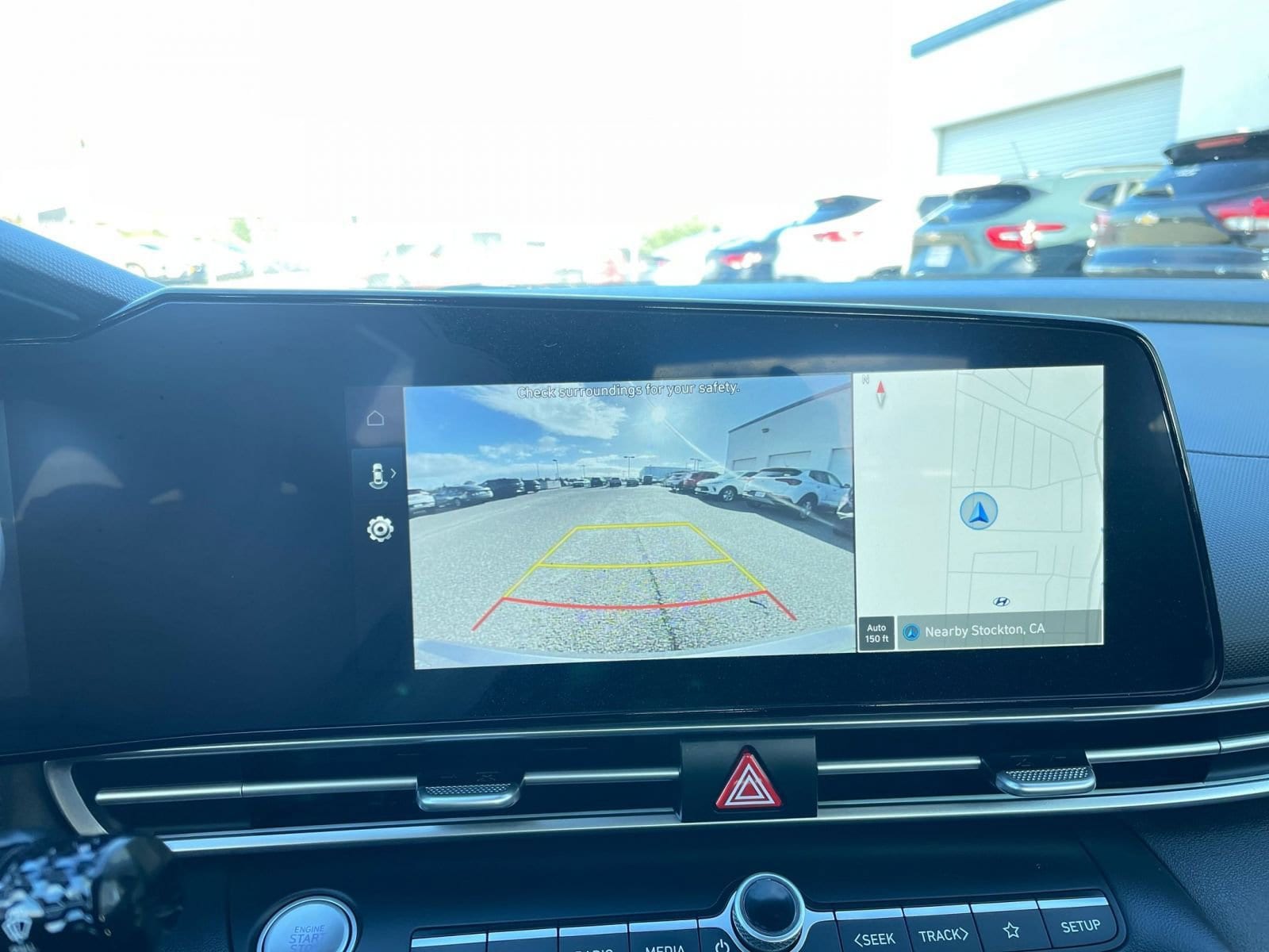 Thumbnail: 2025 Hyundai Elantra - 17