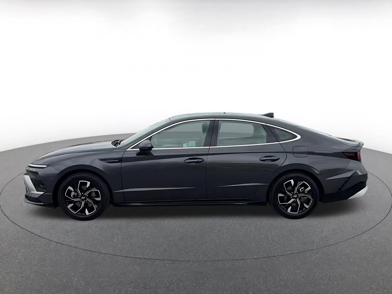 Thumbnail: 2025 Hyundai Sonata - 11