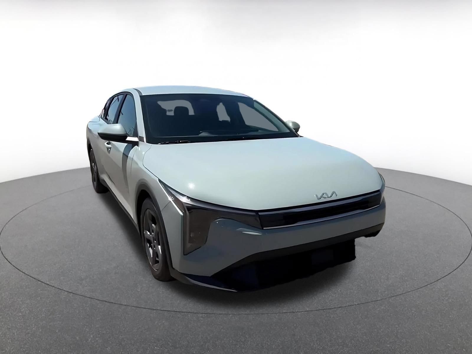Thumbnail: 2025 Kia K4 - 3