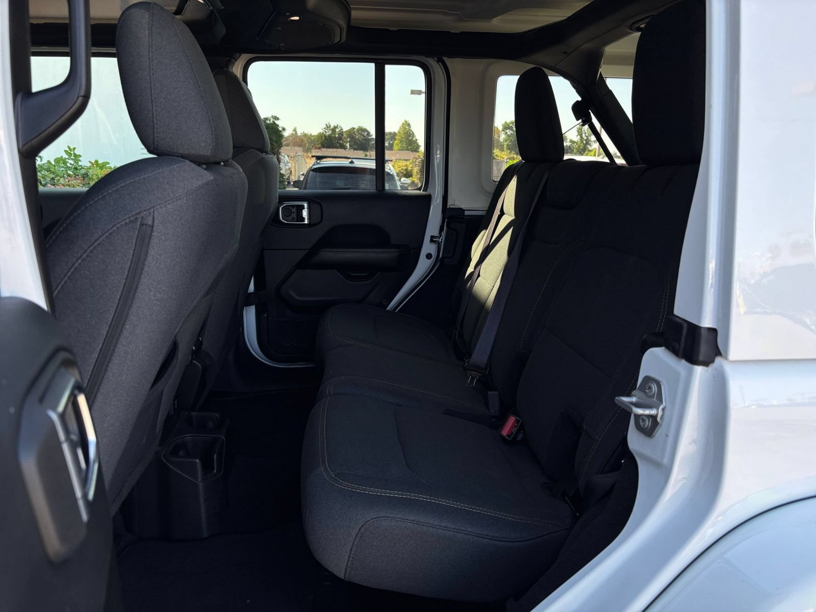 Thumbnail: 2025 Jeep Wrangler - 25