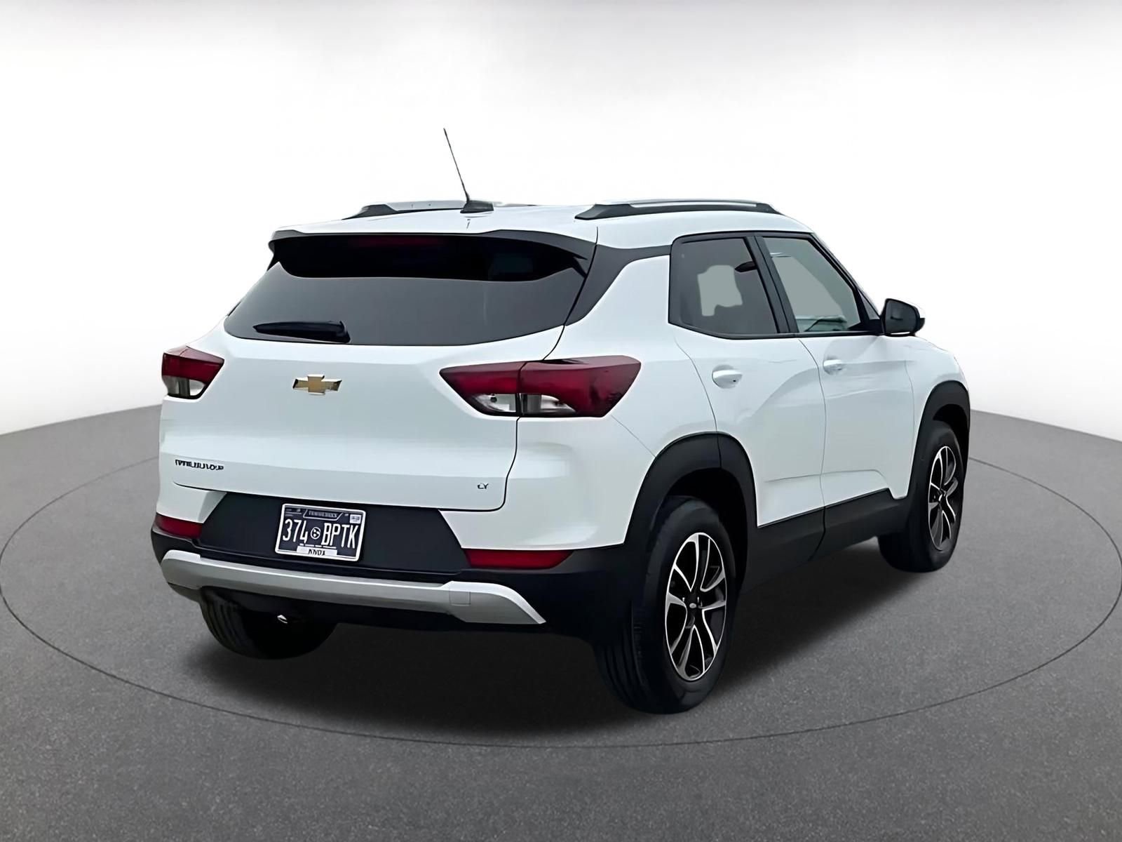 Thumbnail: 2025 Chevrolet TrailBlazer - 15