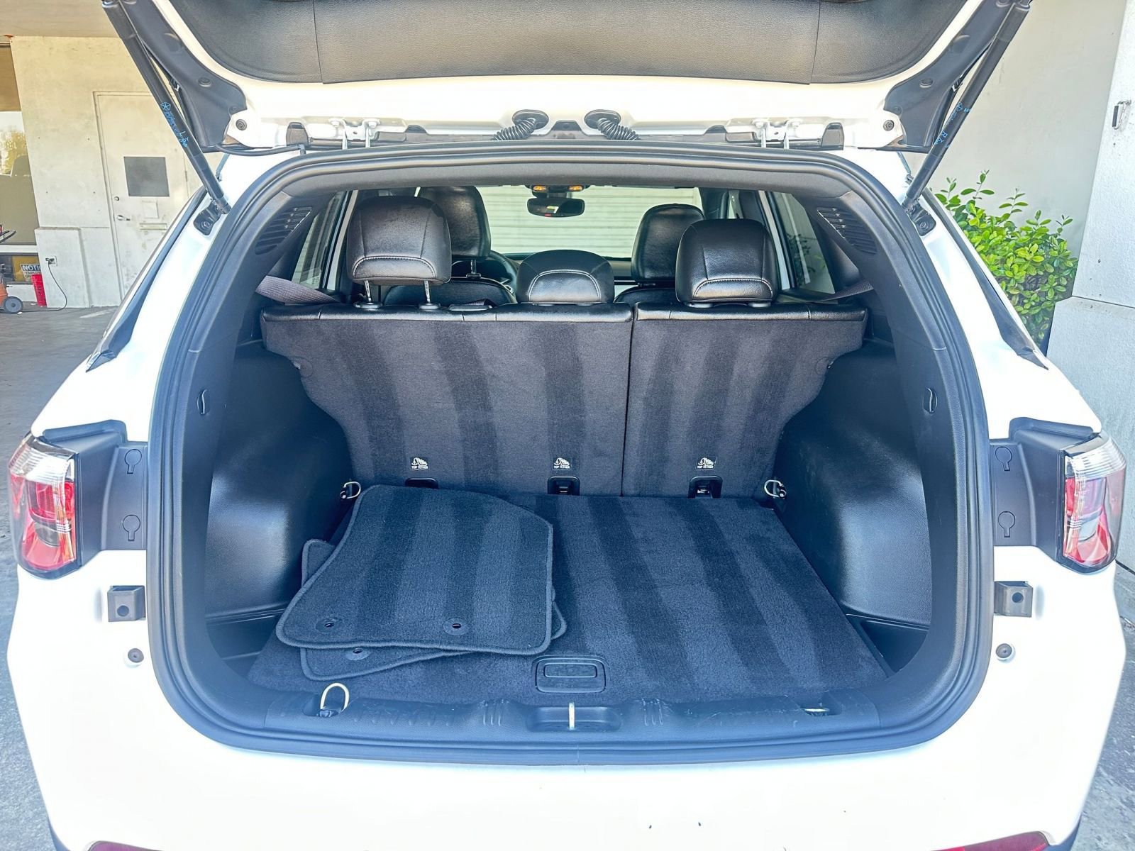 Thumbnail: 2025 Jeep Compass - 31