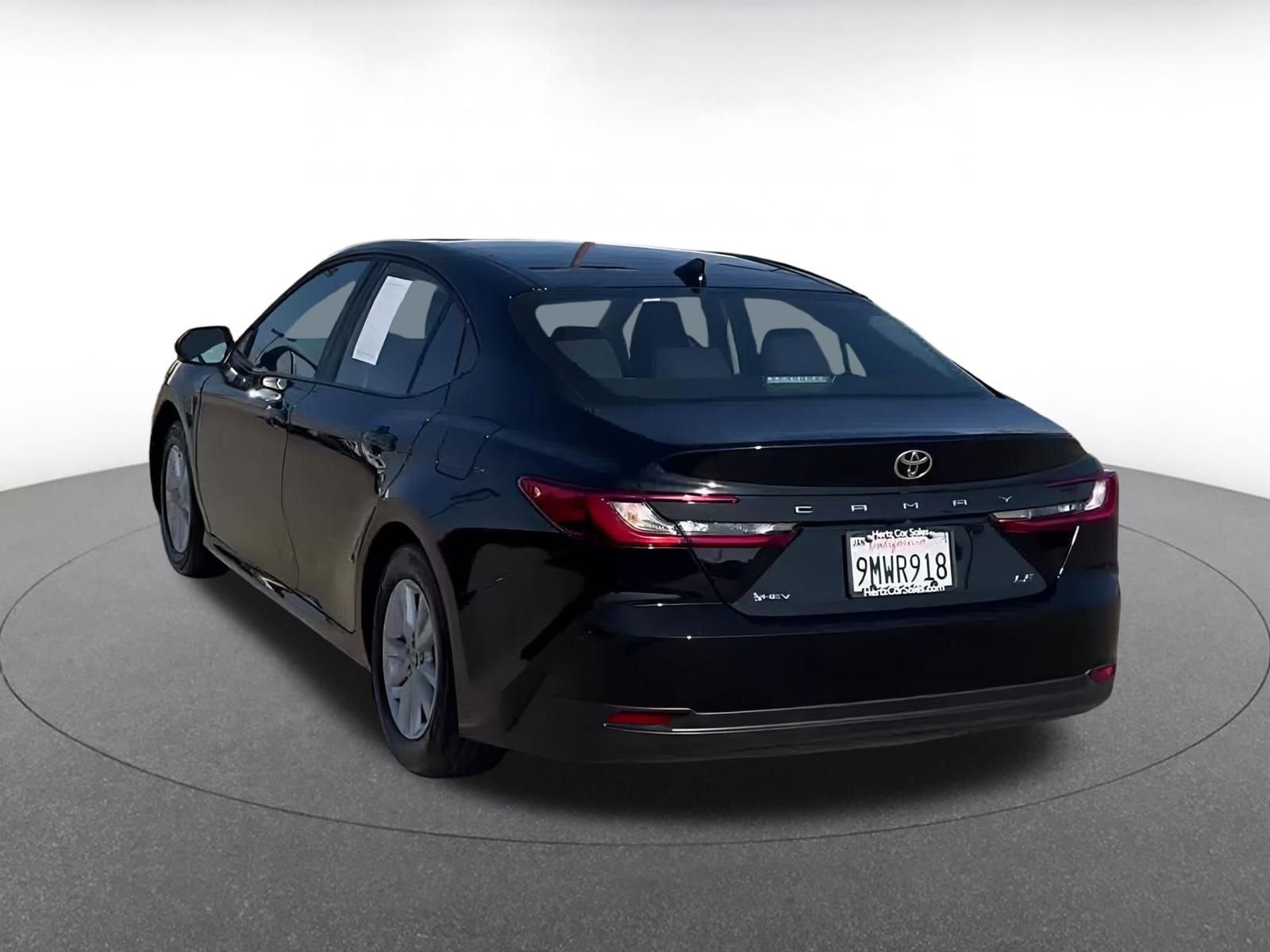 Thumbnail: 2025 Toyota Camry - 11