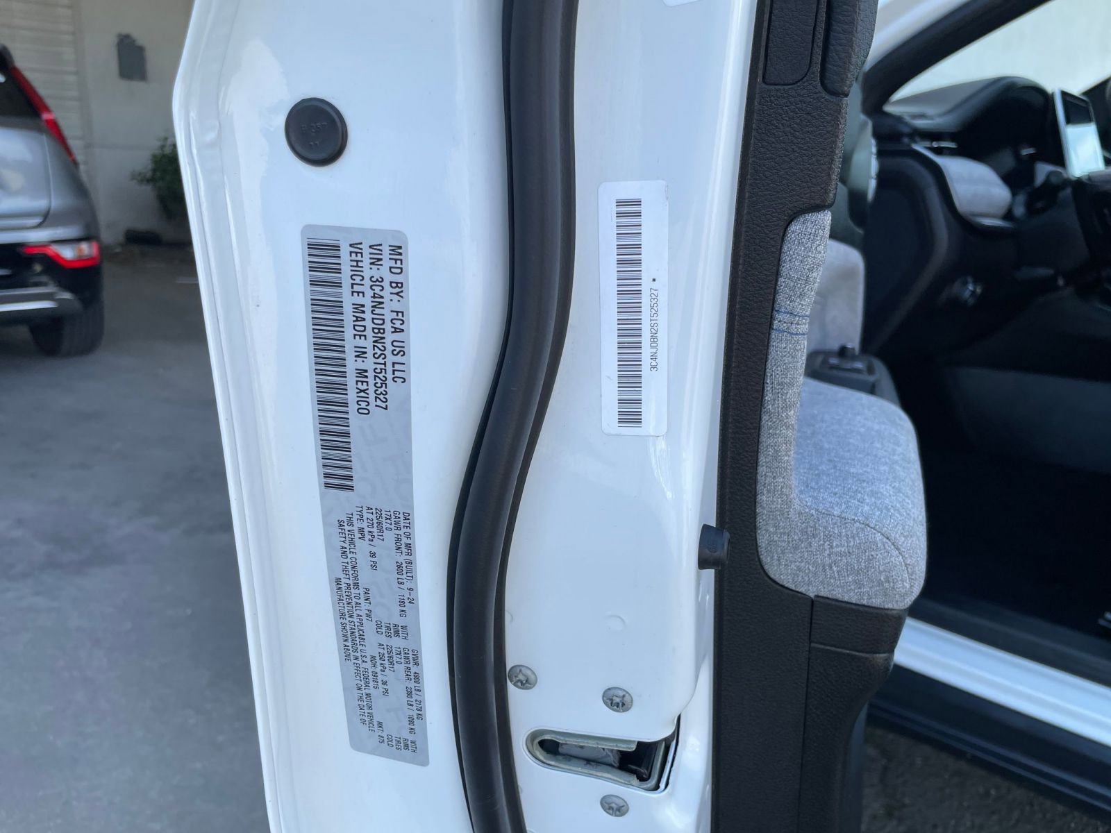 Thumbnail: 2025 Jeep Compass - 28