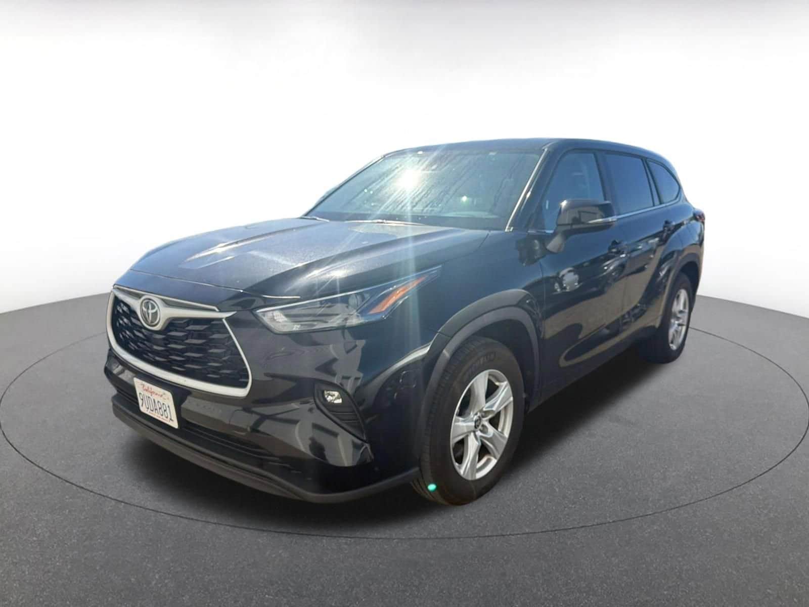 Thumbnail: 2025 Toyota Highlander - 2