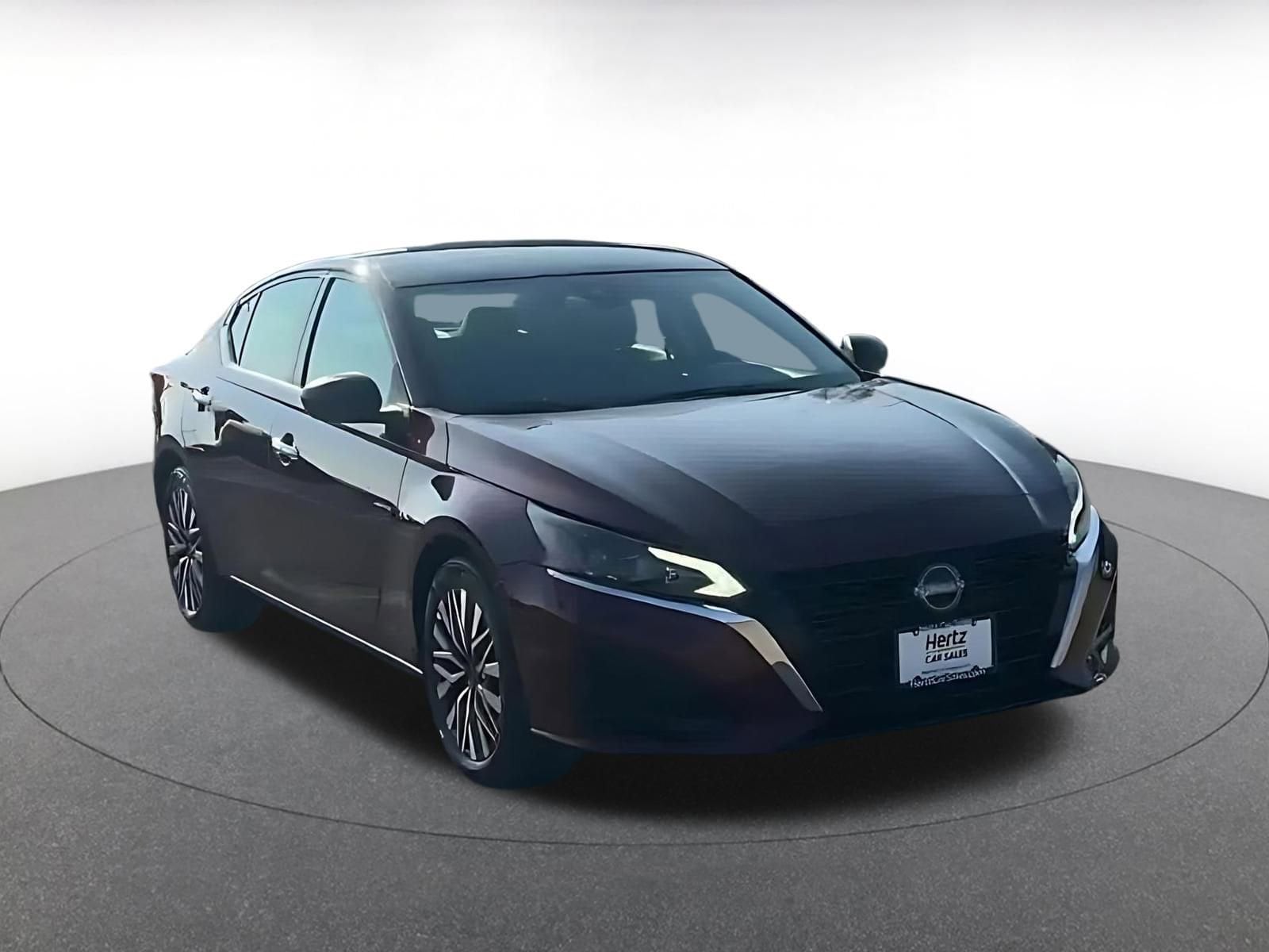 Thumbnail: 2025 Nissan Altima - 3