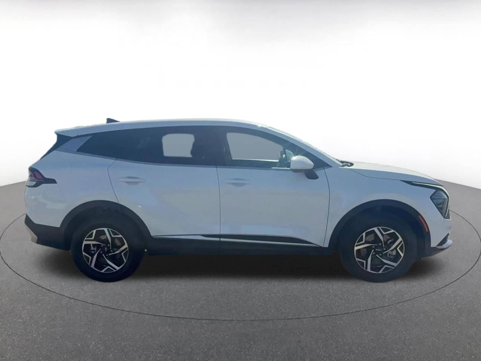 Thumbnail: 2025 Kia Sportage - 16
