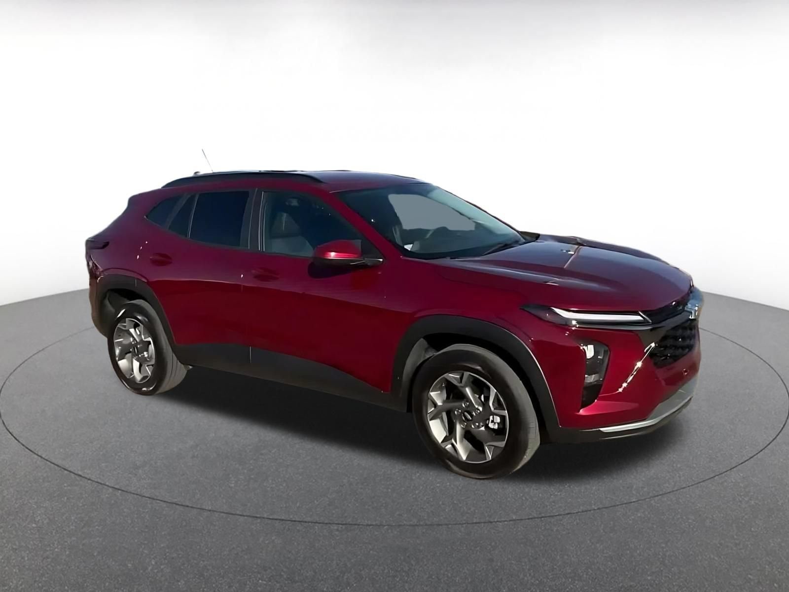Thumbnail: 2025 Chevrolet Trax - 2