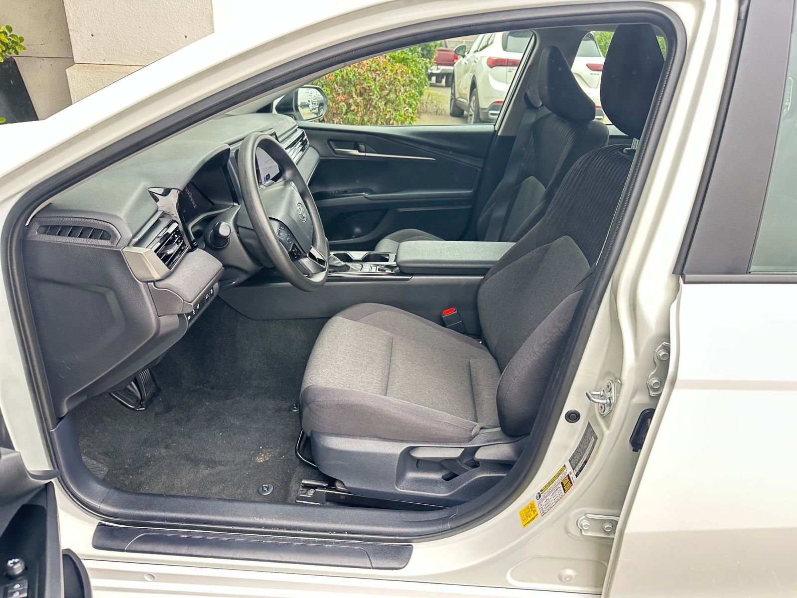 Thumbnail: 2025 Toyota Camry - 27