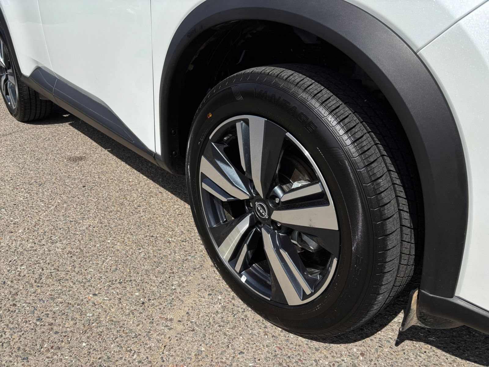 Thumbnail: 2026 Nissan Rogue - 32