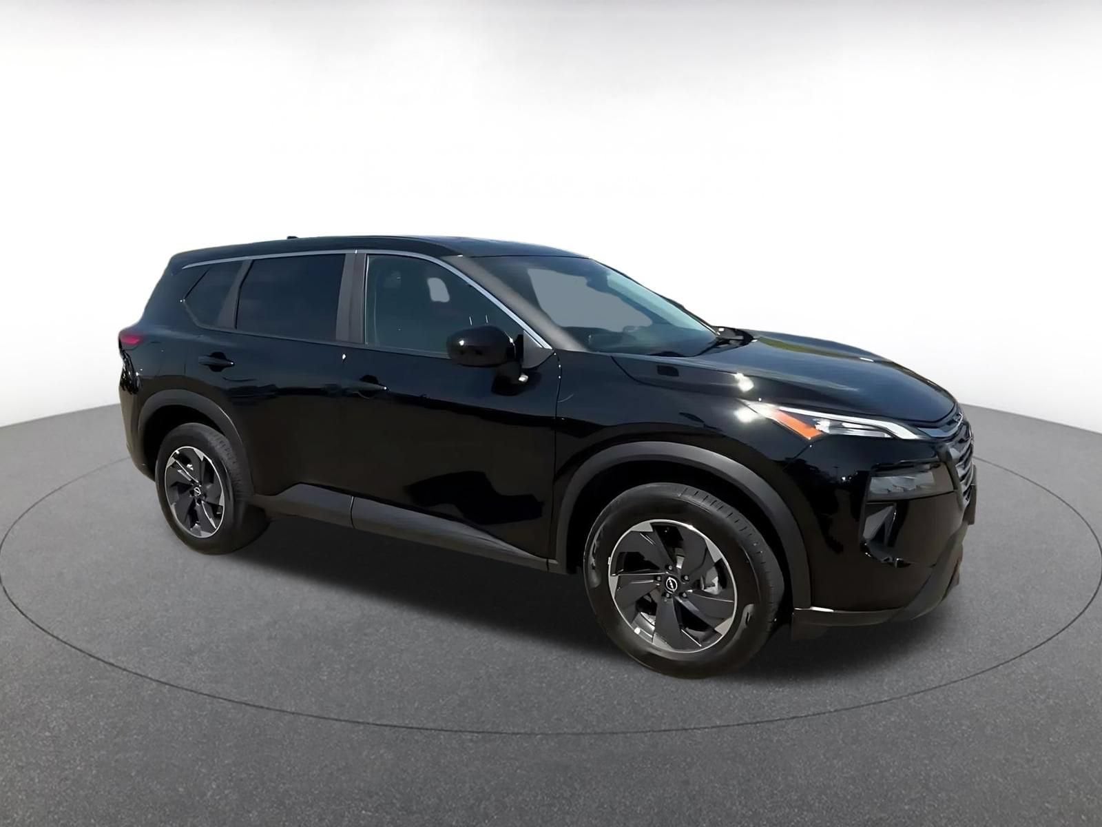 Thumbnail: 2025 Nissan Rogue - 2