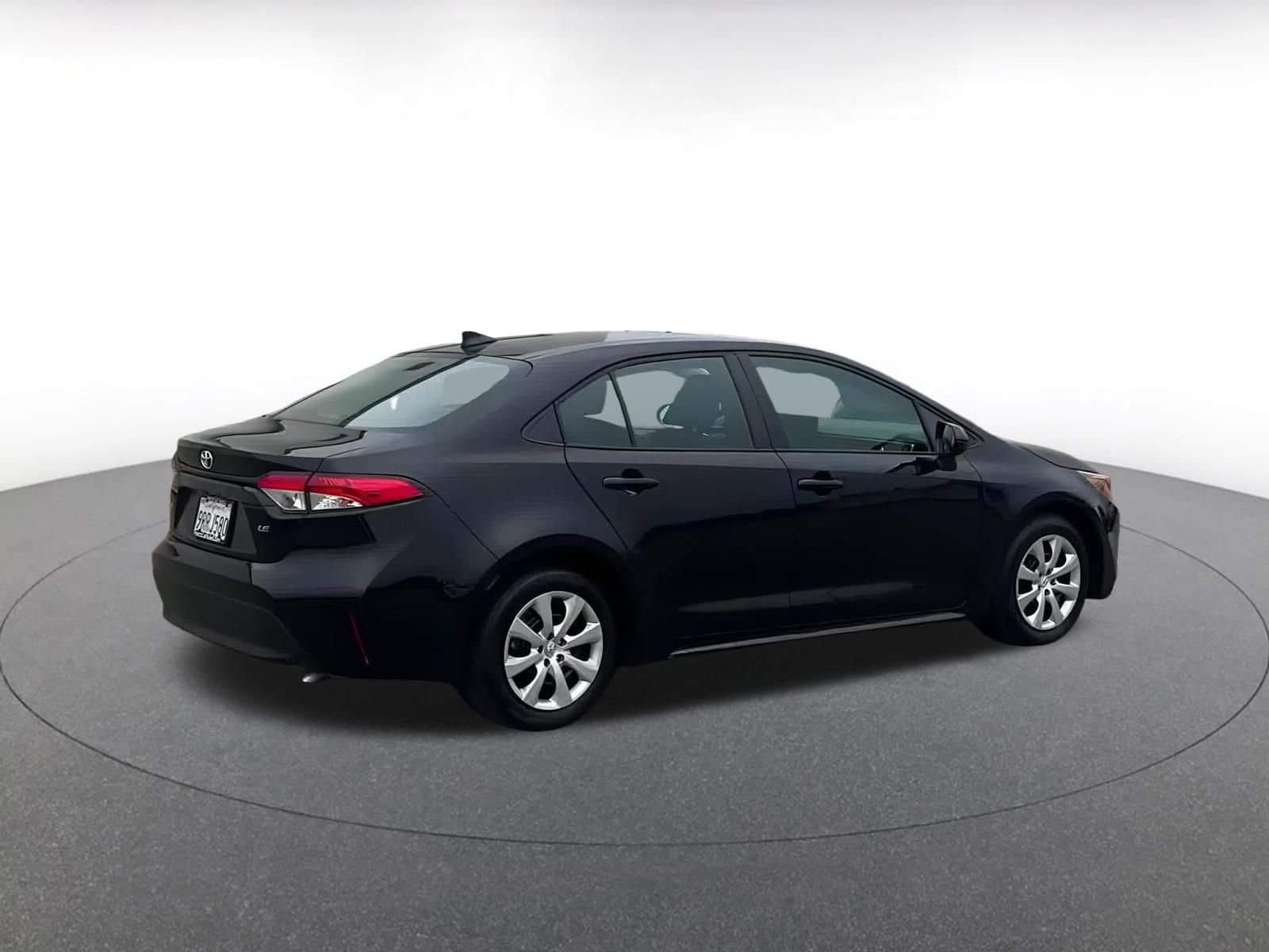 Thumbnail: 2025 Toyota Corolla - 15