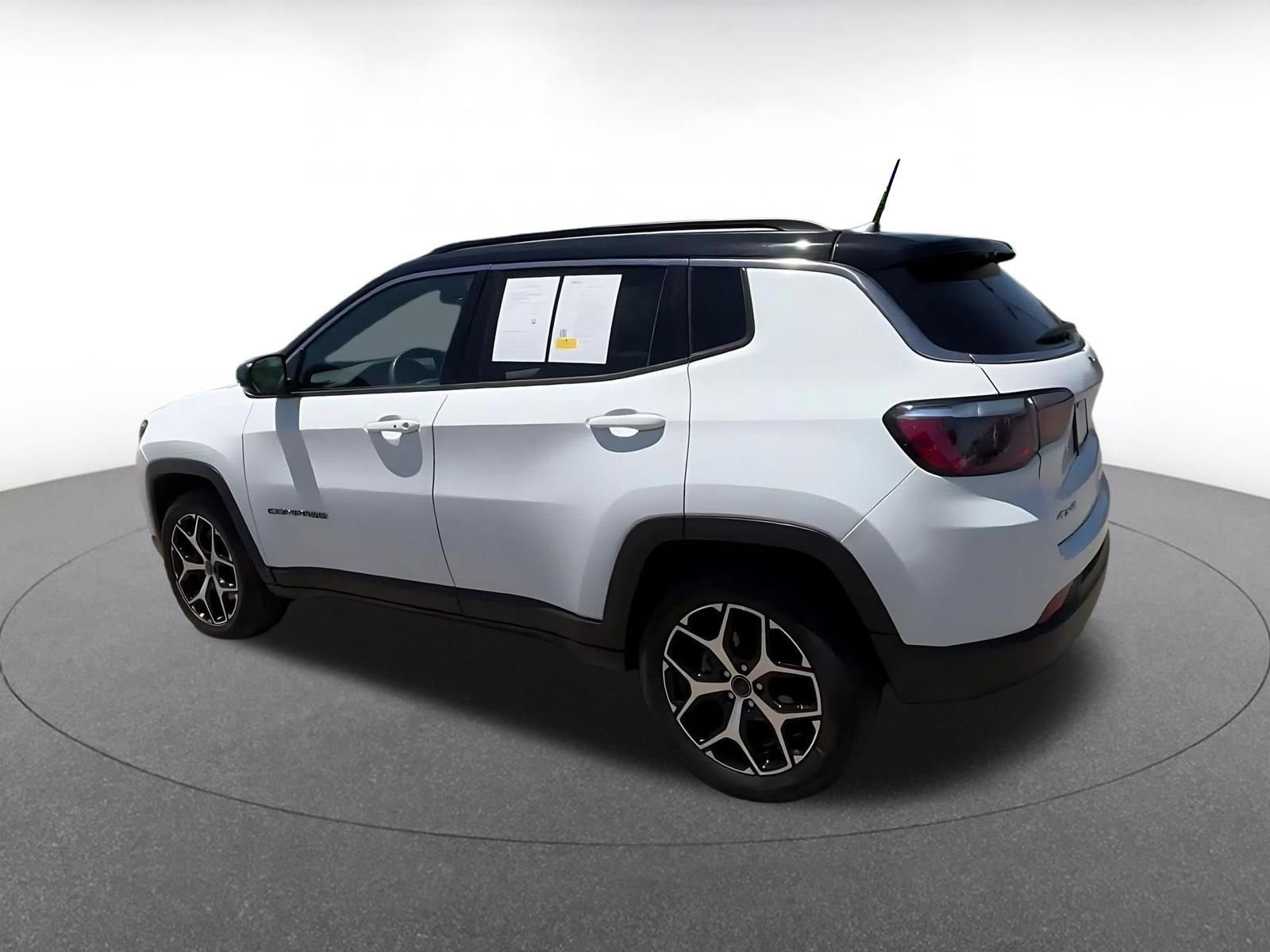 Thumbnail: 2025 Jeep Compass - 10
