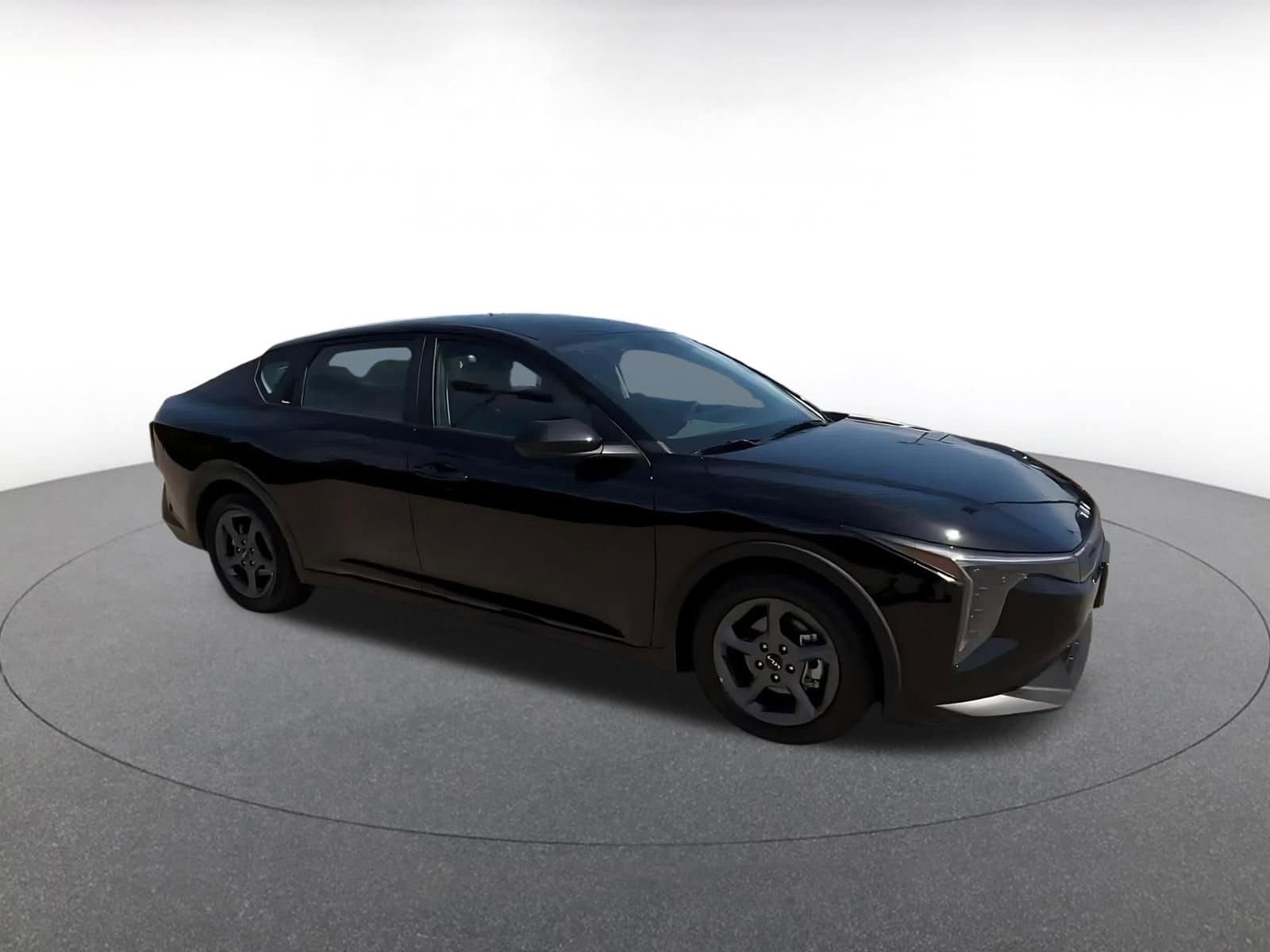 Thumbnail: 2025 Kia K4 - 2