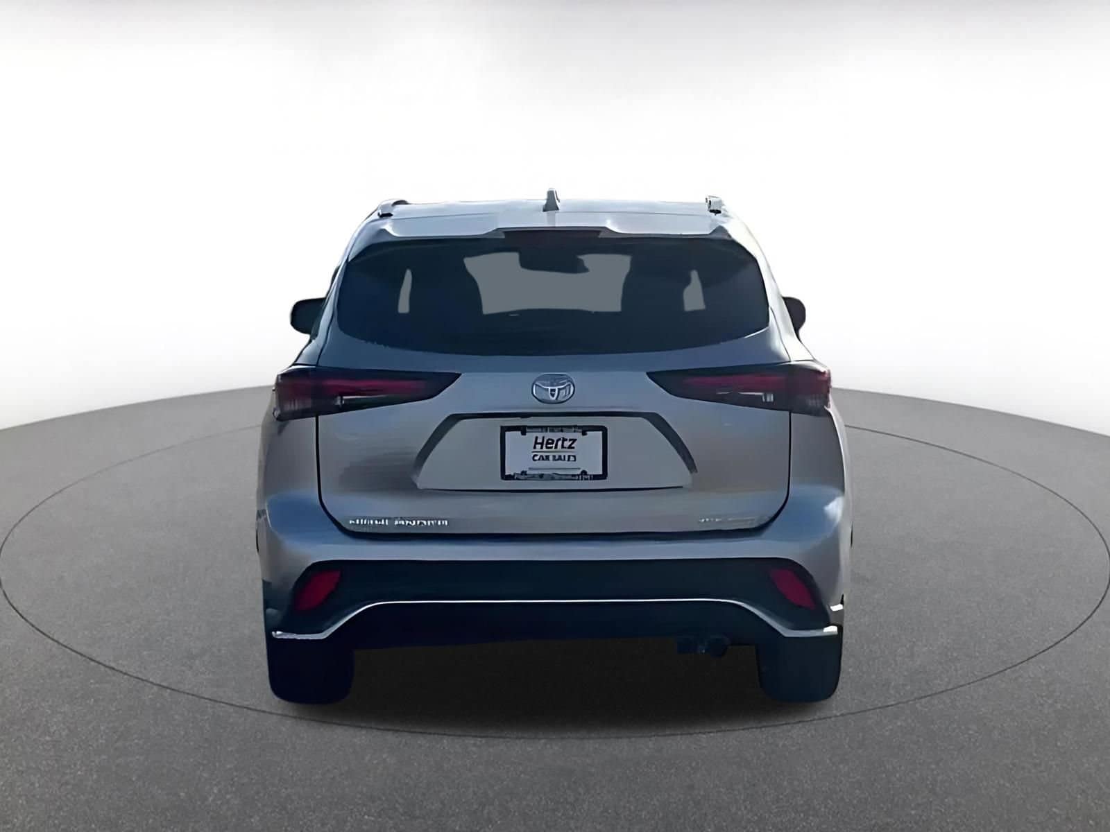 Thumbnail: 2025 Toyota Highlander - 11