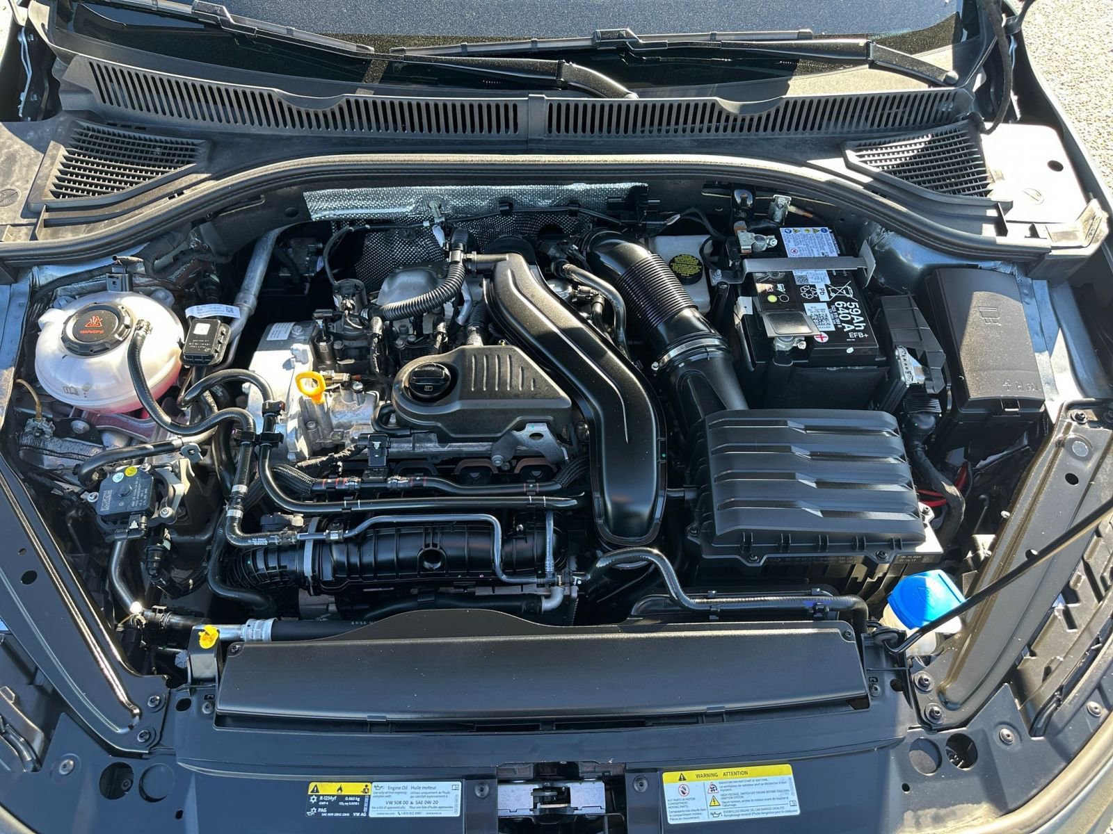 Thumbnail: 2025 Volkswagen Jetta - 32