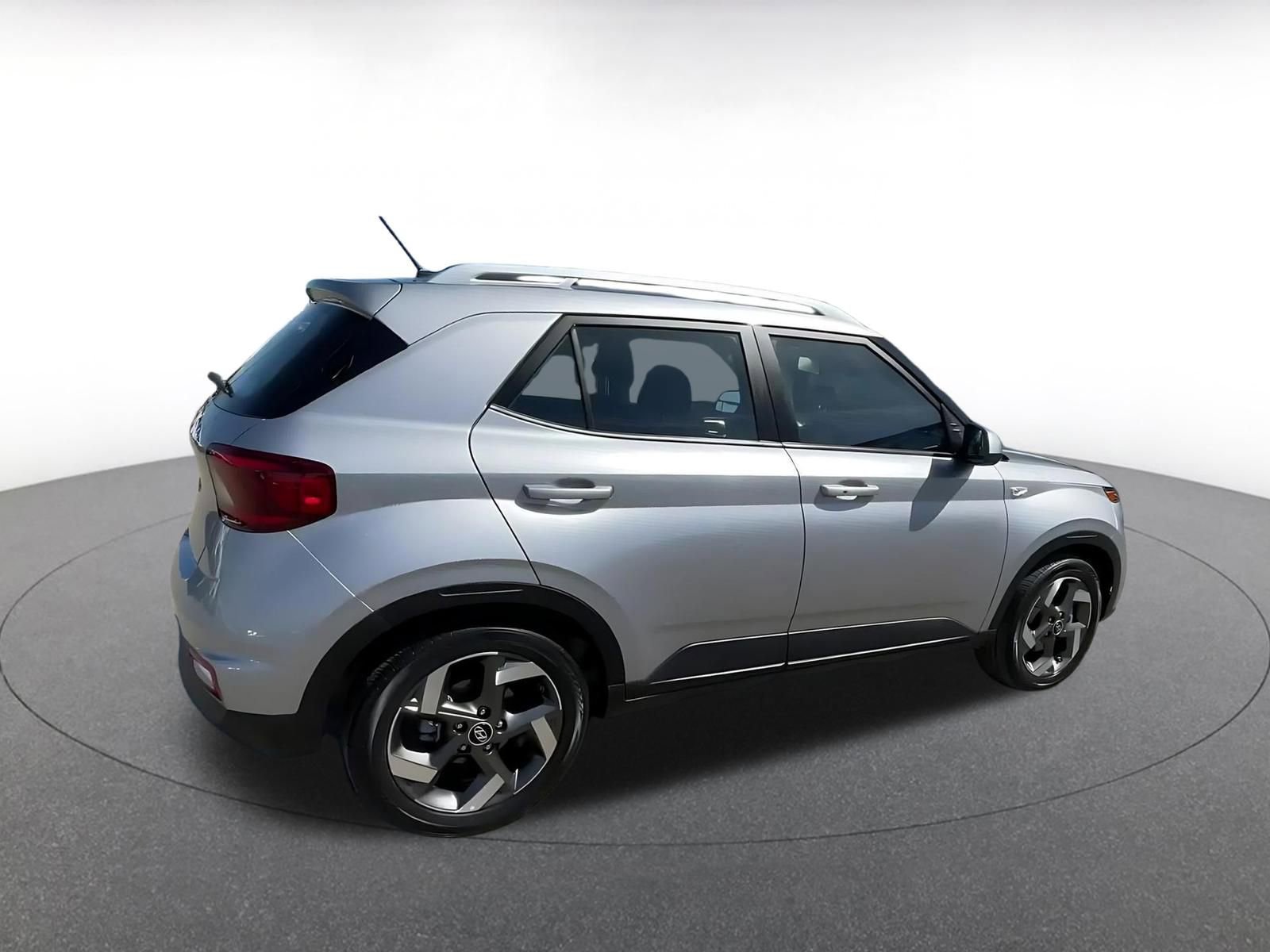 Thumbnail: 2025 Hyundai Venue - 15