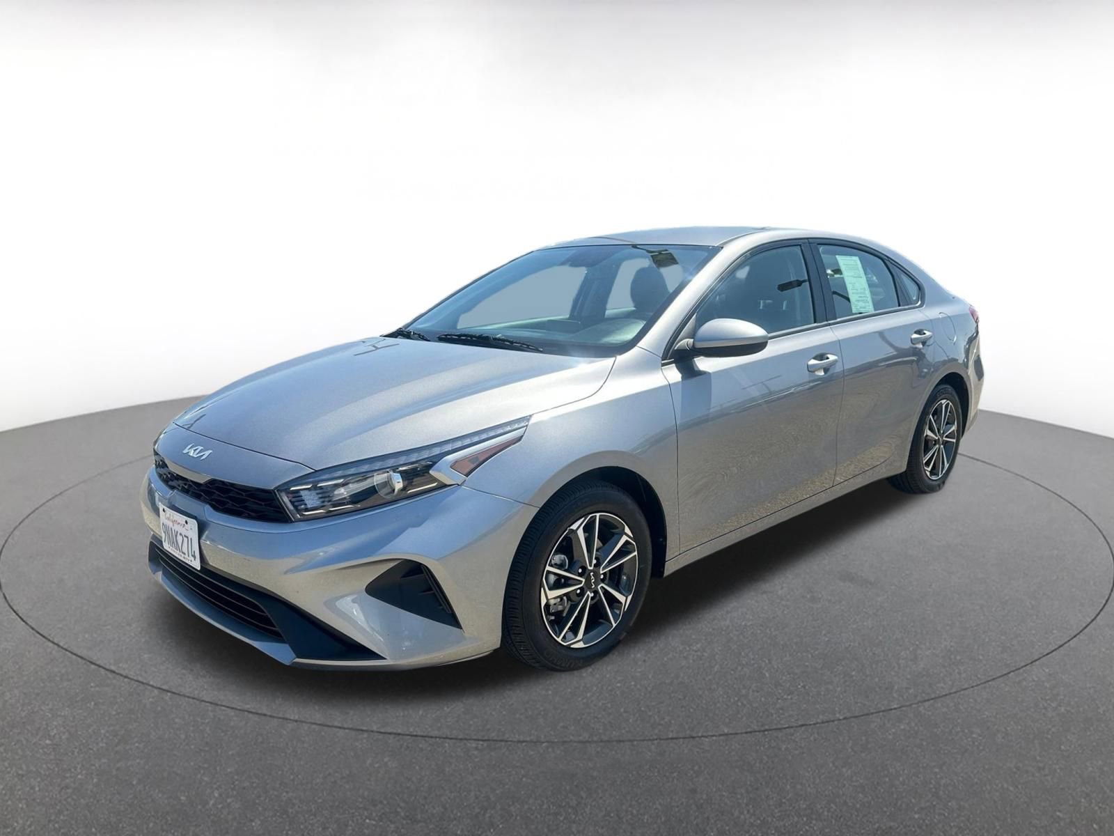 Thumbnail: 2024 Kia Forte - 5