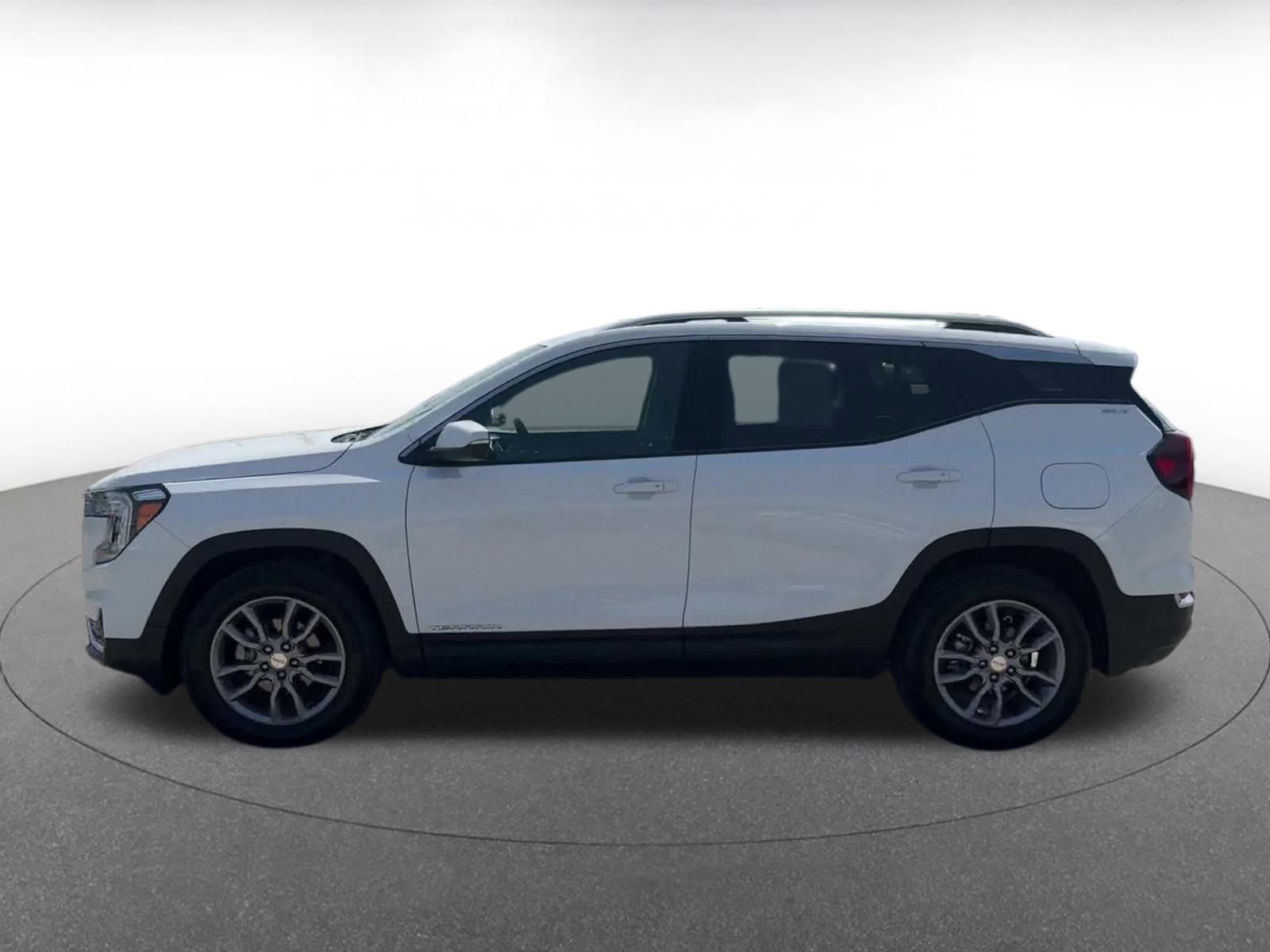 Thumbnail: 2024 GMC Terrain - 8