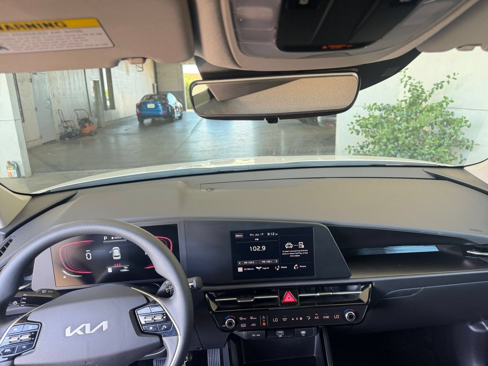 Thumbnail: 2026 Kia Niro - 33