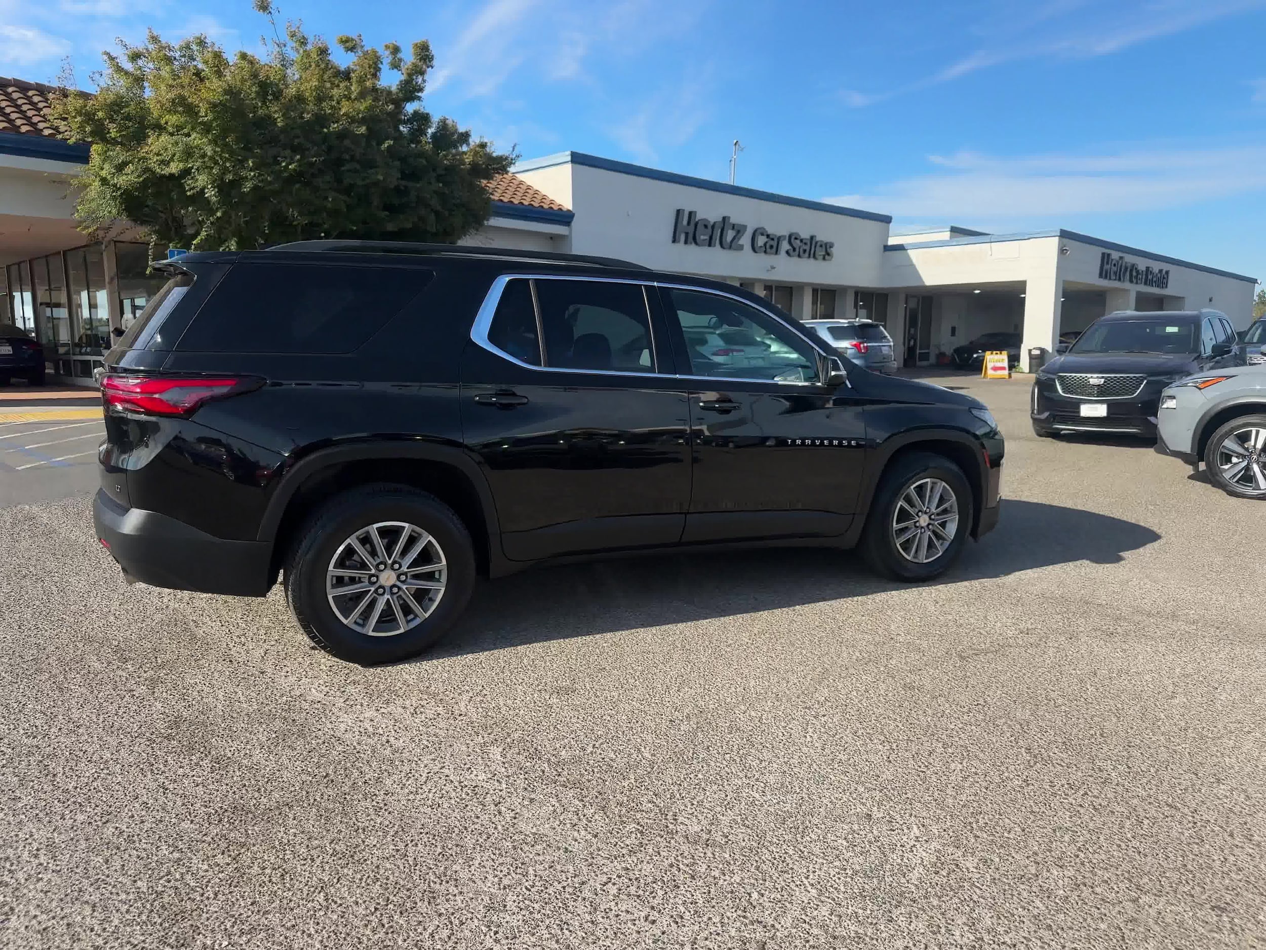 2023 Chevrolet Traverse LT 3