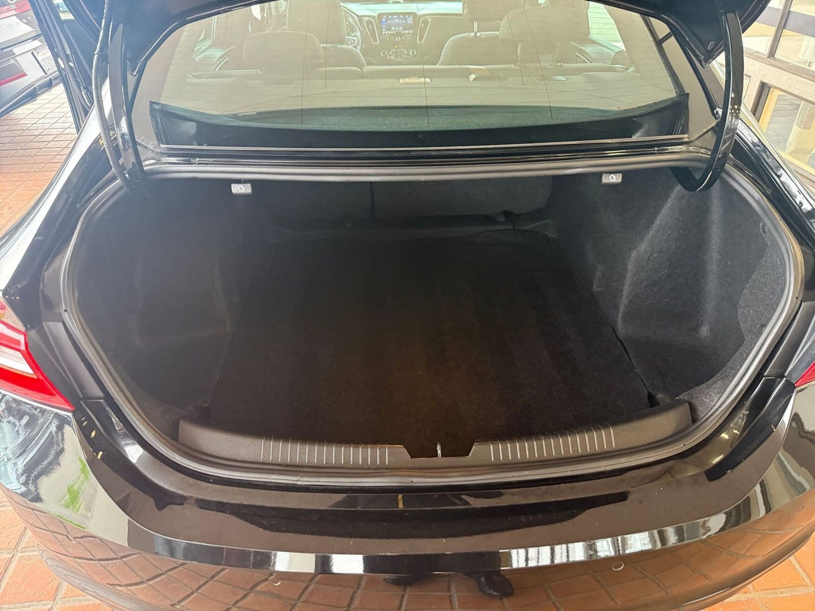 Thumbnail: 2024 Chevrolet Malibu - 31