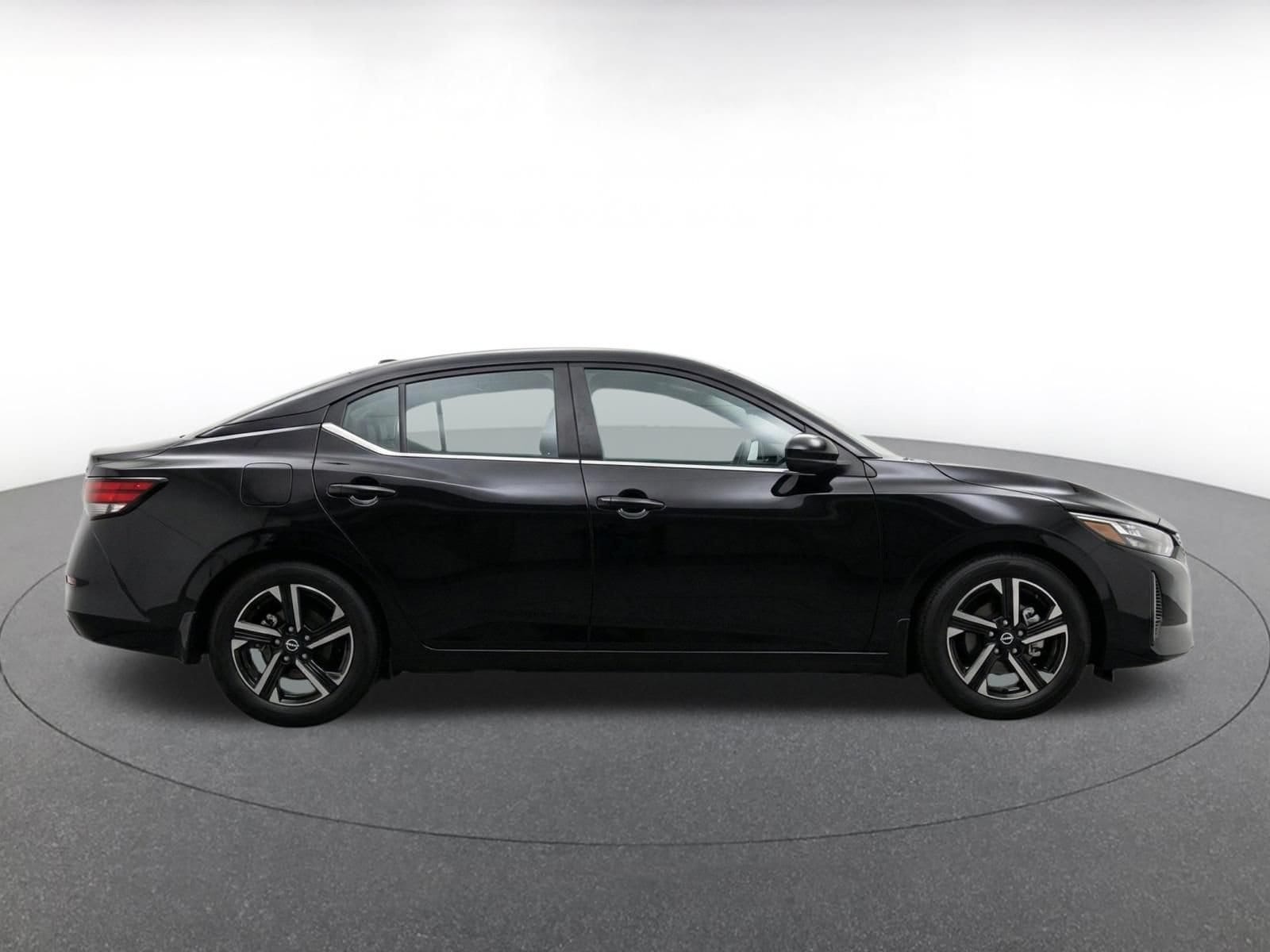 Thumbnail: 2025 Nissan Sentra - 9