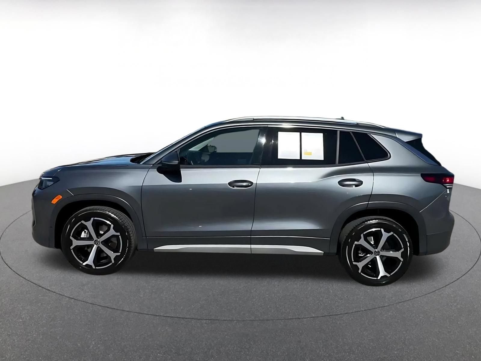 Thumbnail: 2026 Volkswagen Tiguan - 8