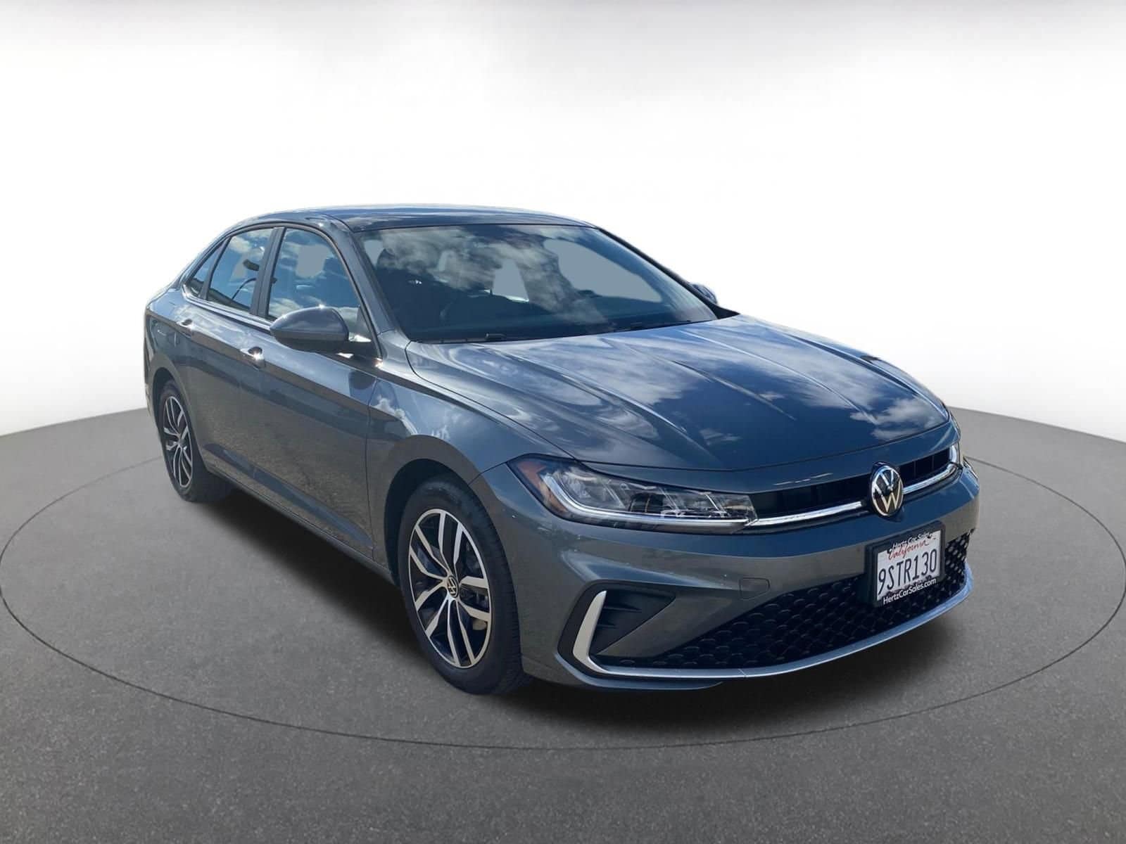 Thumbnail: 2025 Volkswagen Jetta - 1