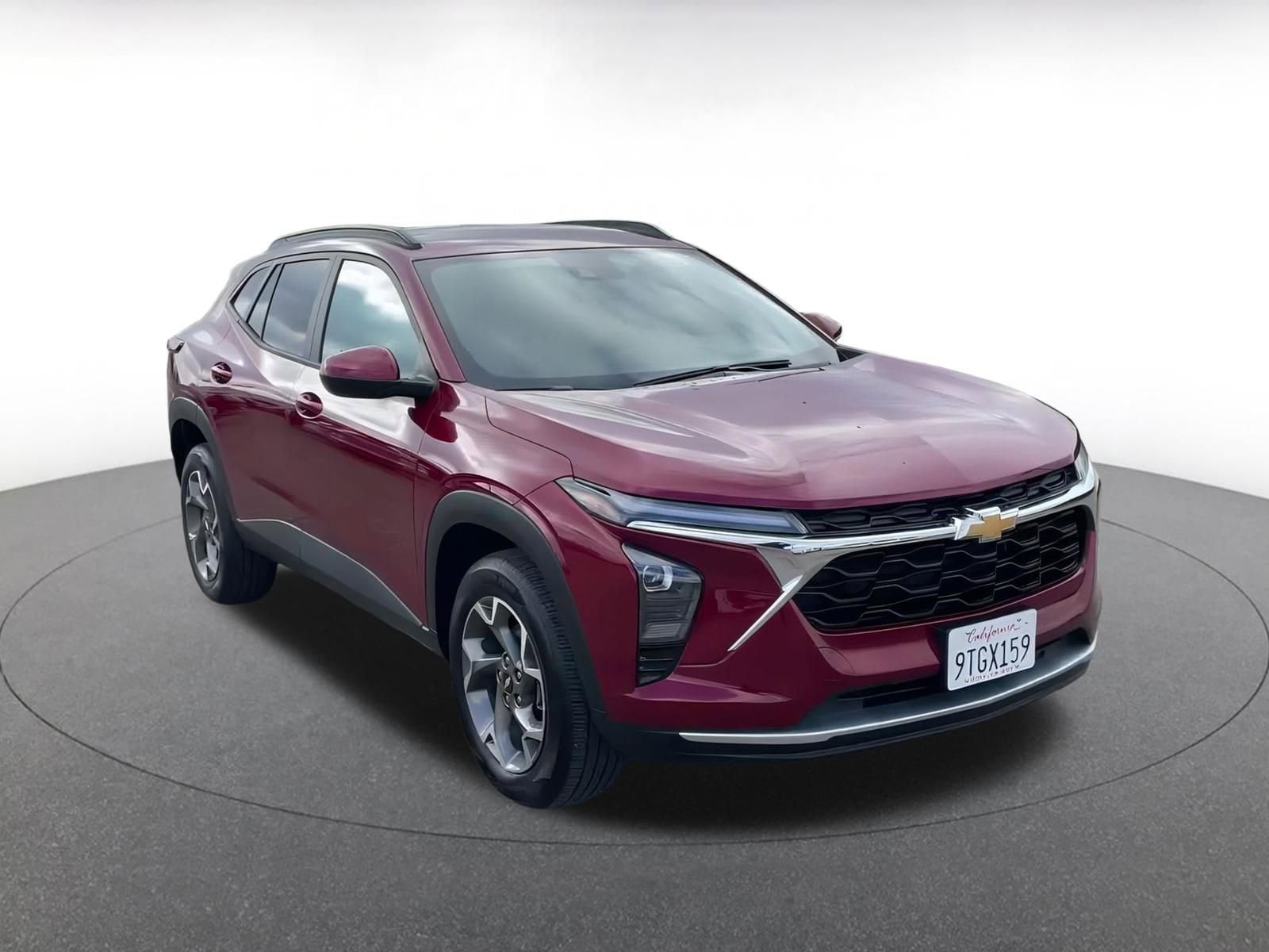 Thumbnail: 2025 Chevrolet Trax - 3