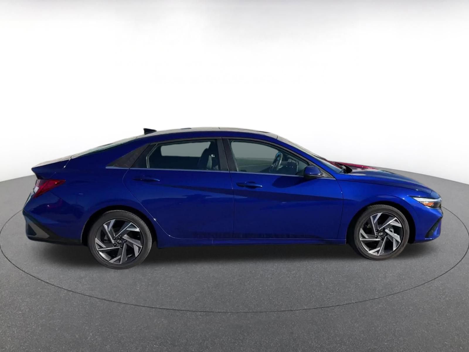 Thumbnail: 2025 Hyundai Elantra - 15