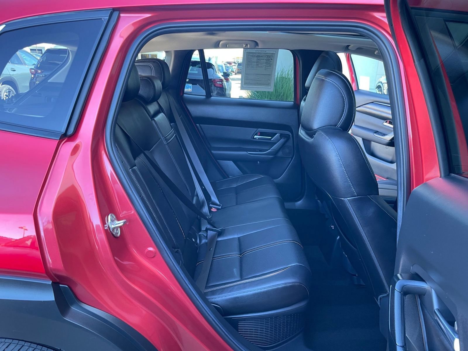 Thumbnail: 2025 Mazda CX-50 - 27