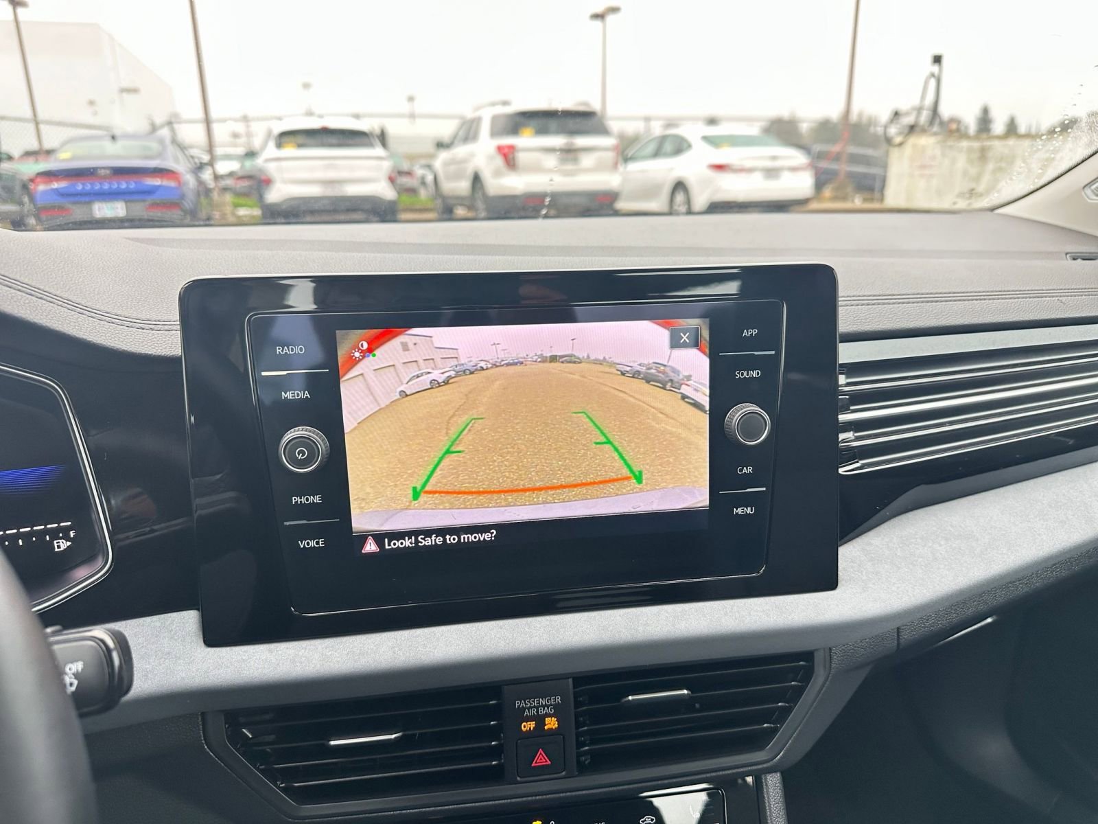 Thumbnail: 2025 Volkswagen Jetta - 17