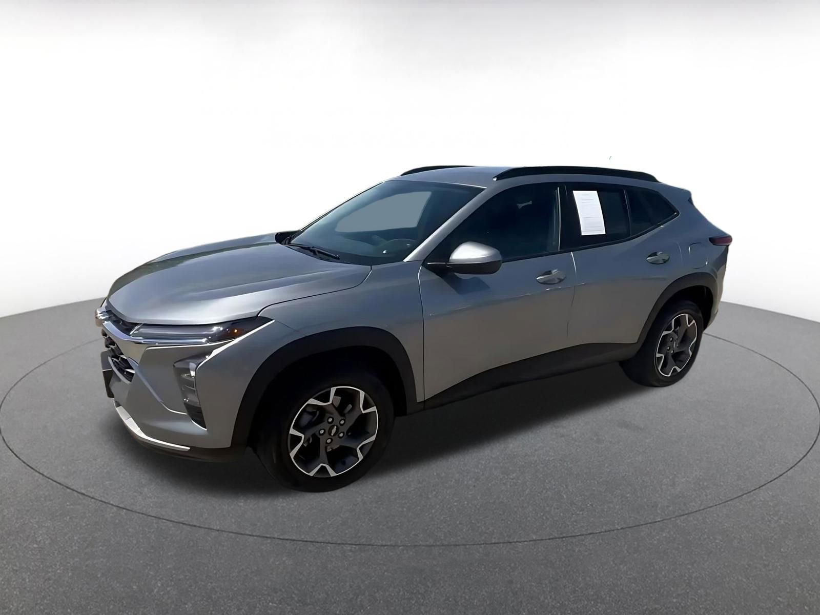 Thumbnail: 2025 Chevrolet Trax - 8