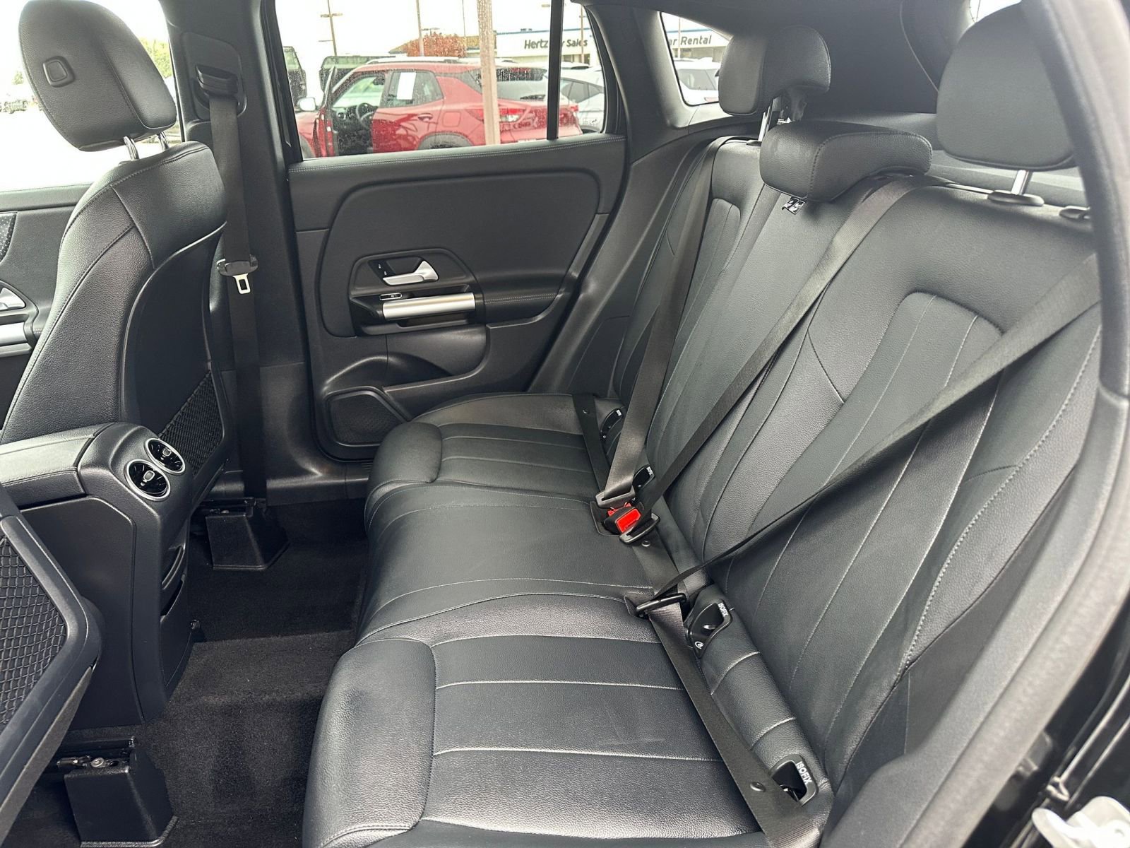 Thumbnail: 2025 Mercedes-Benz GLA - 27