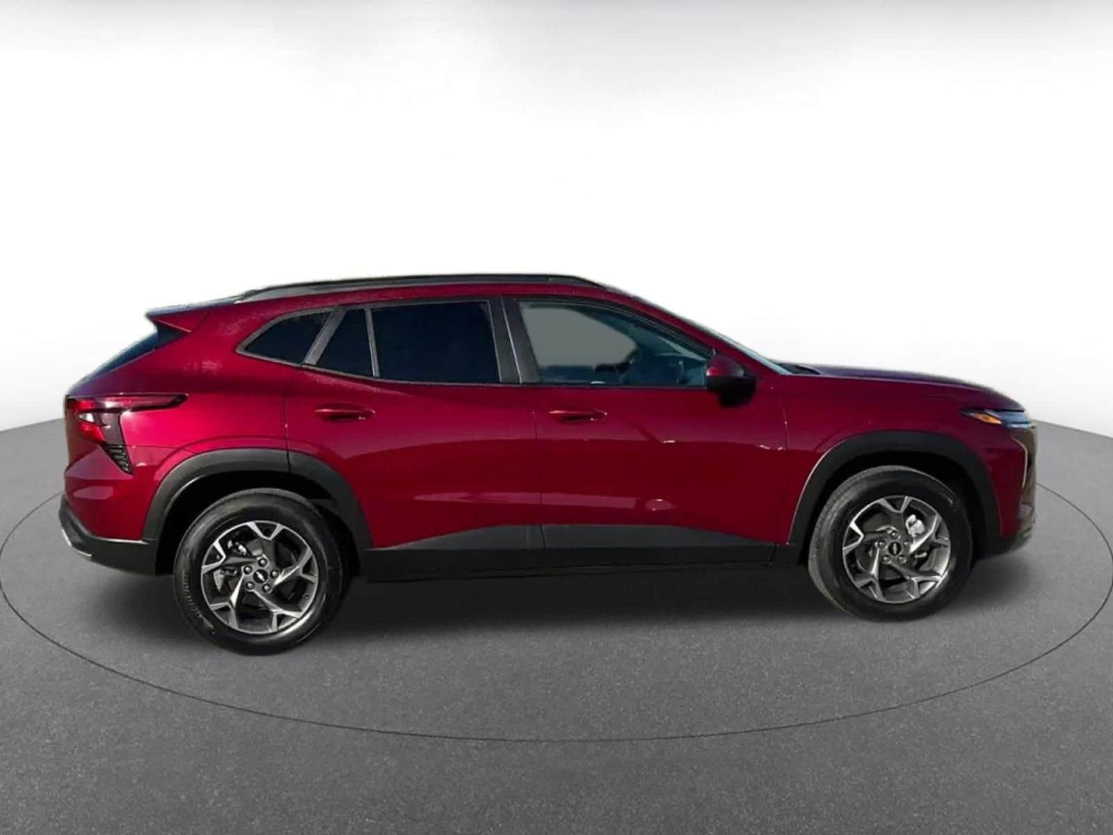 Thumbnail: 2025 Chevrolet Trax - 16