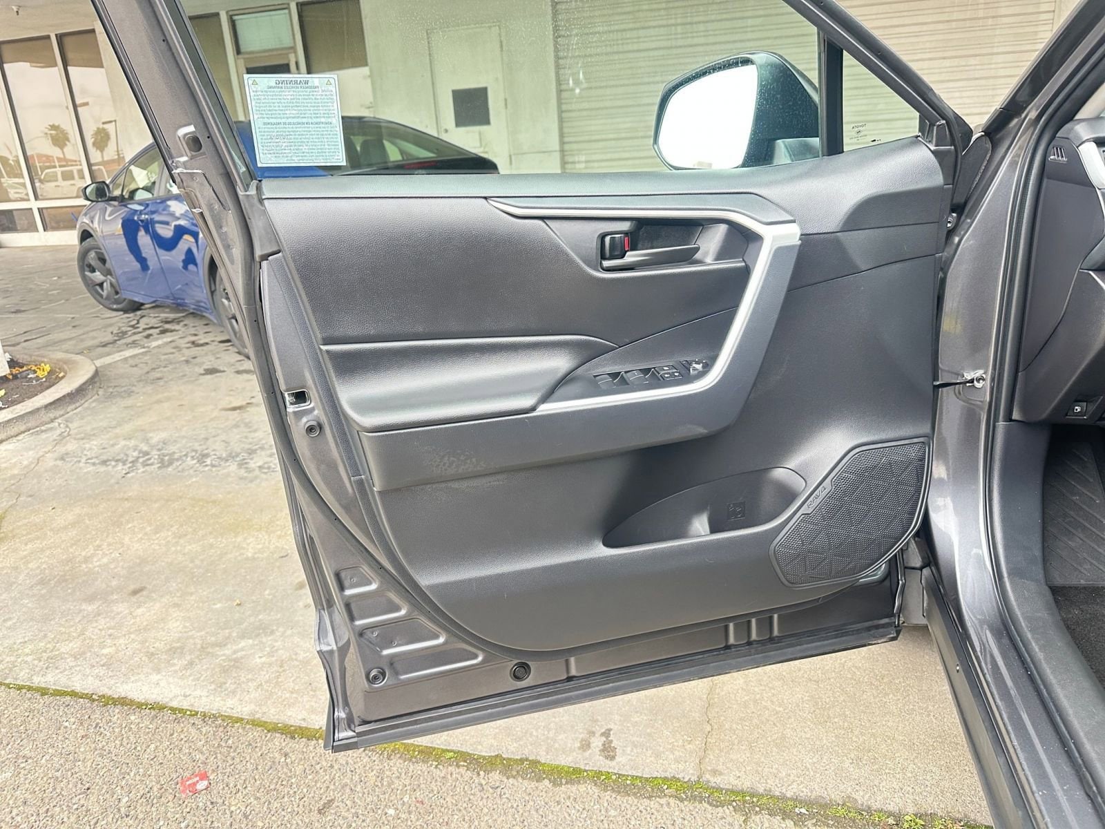 Thumbnail: 2025 Toyota RAV4 - 20