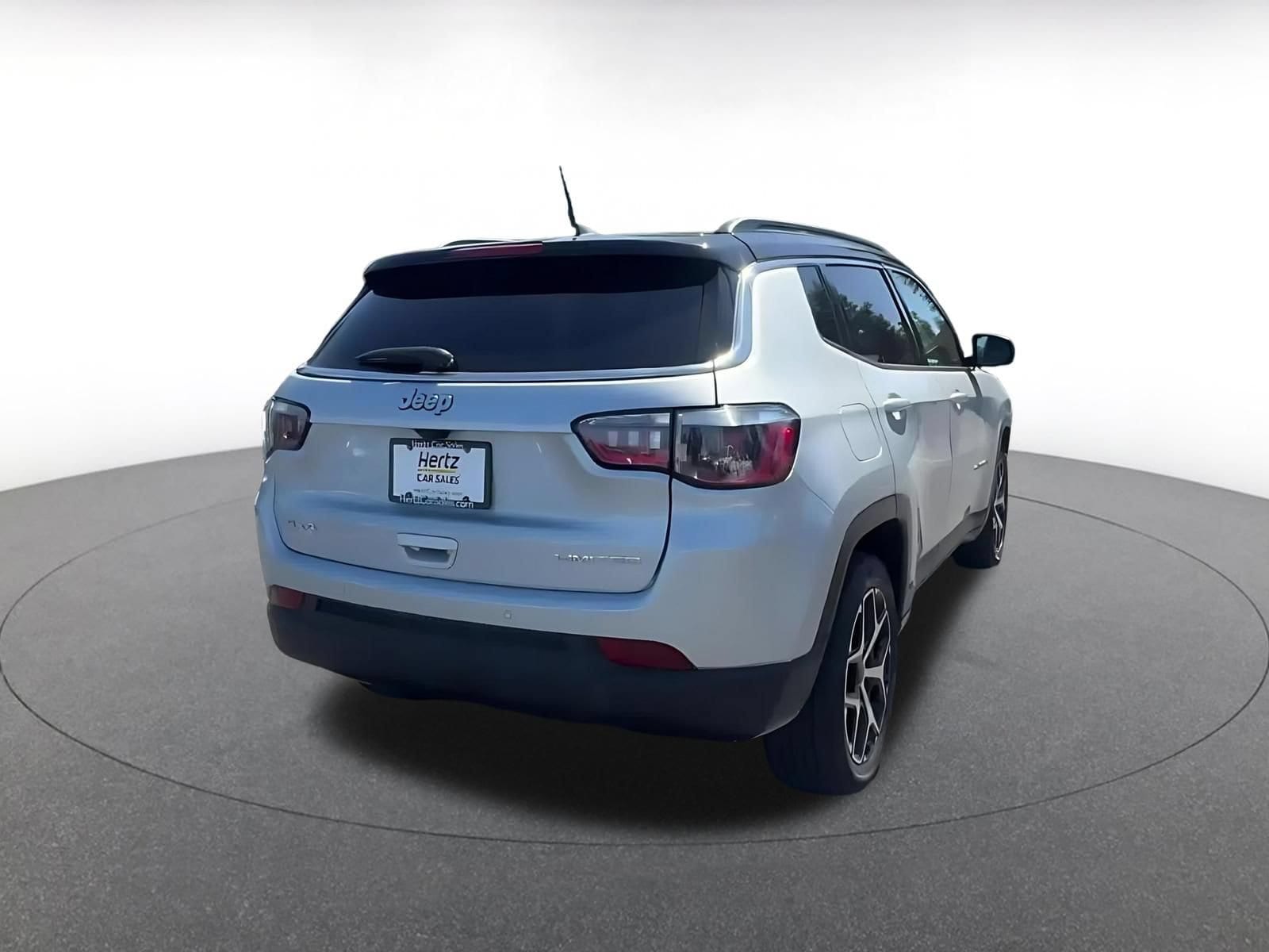 Thumbnail: 2025 Jeep Compass - 14