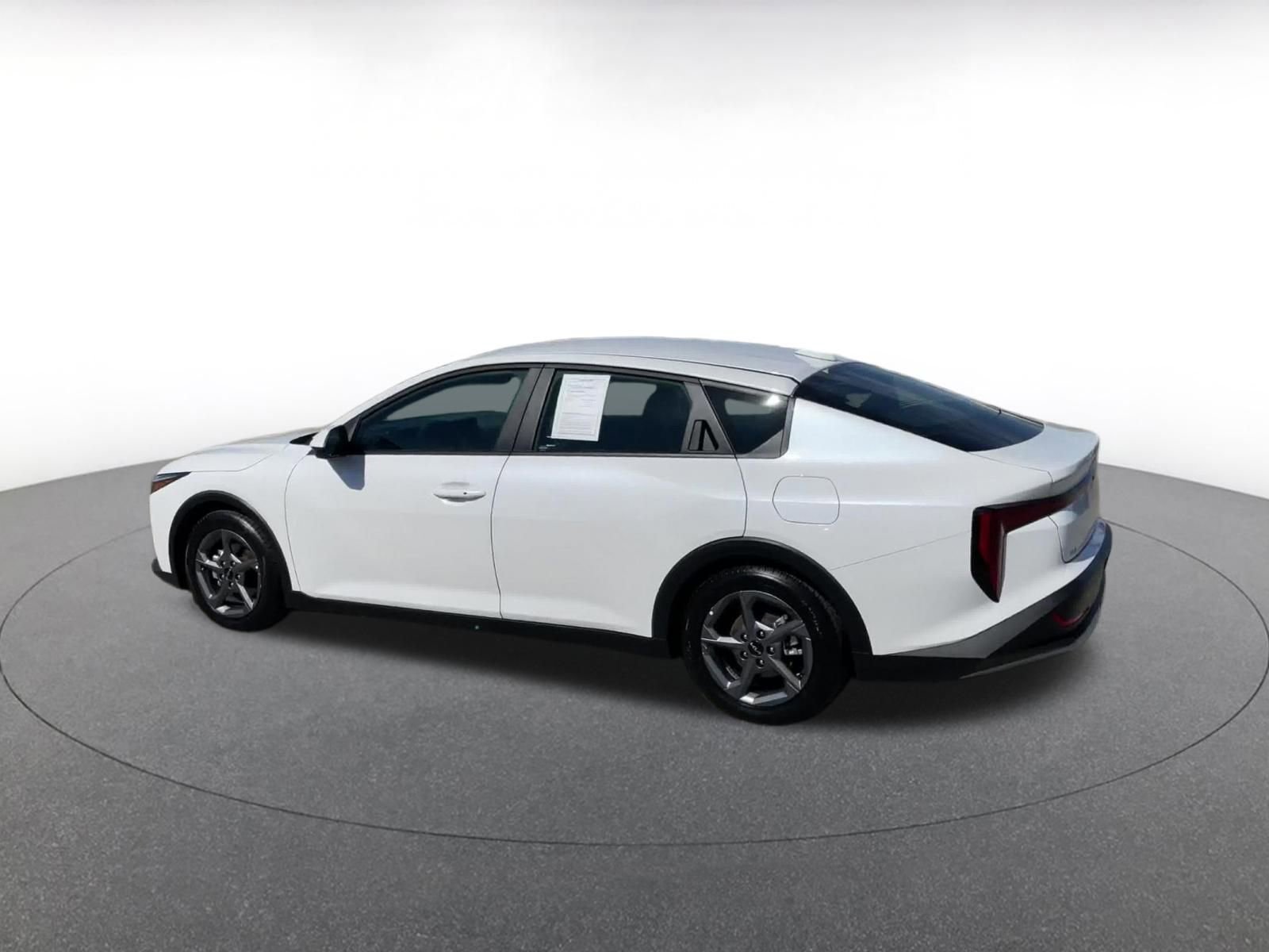 Thumbnail: 2025 Kia K4 - 10