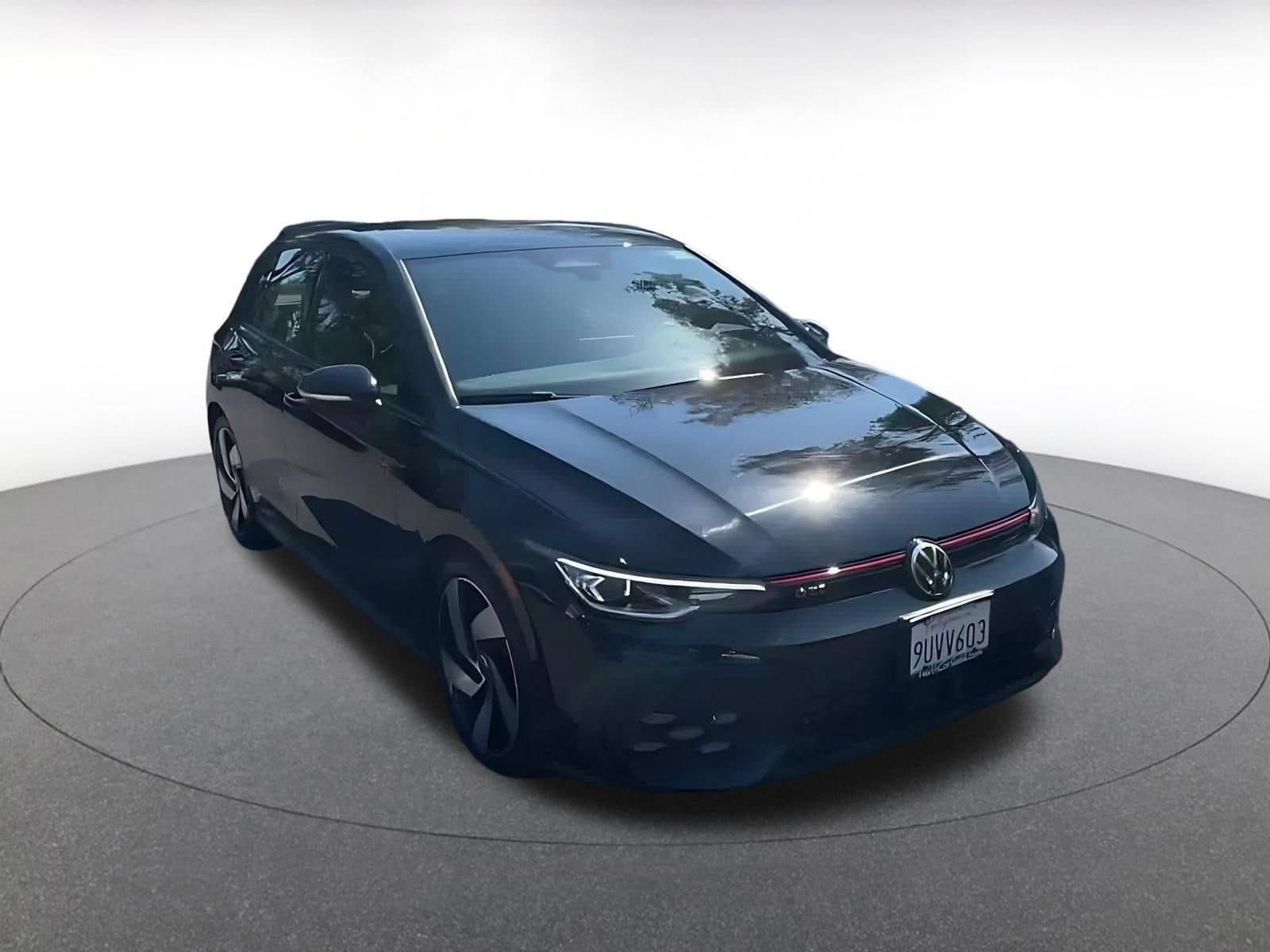 Thumbnail: 2026 Volkswagen Golf - 3