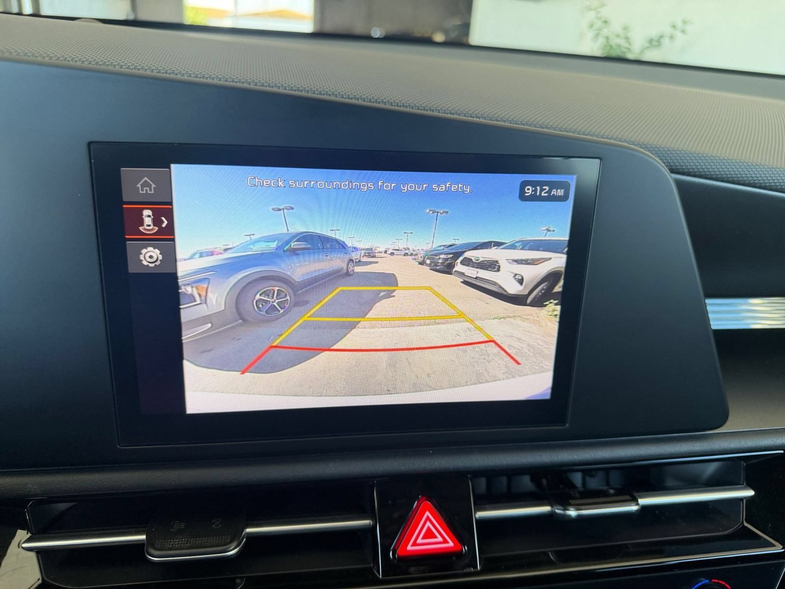 Thumbnail: 2026 Kia Niro - 24