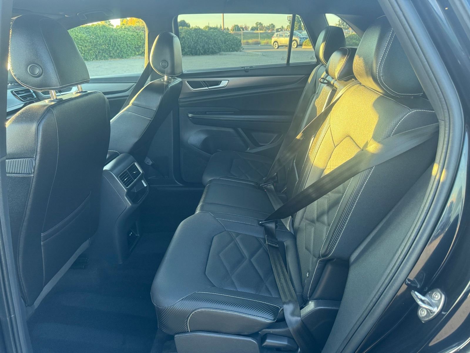 Thumbnail: 2025 Volkswagen Atlas - 25